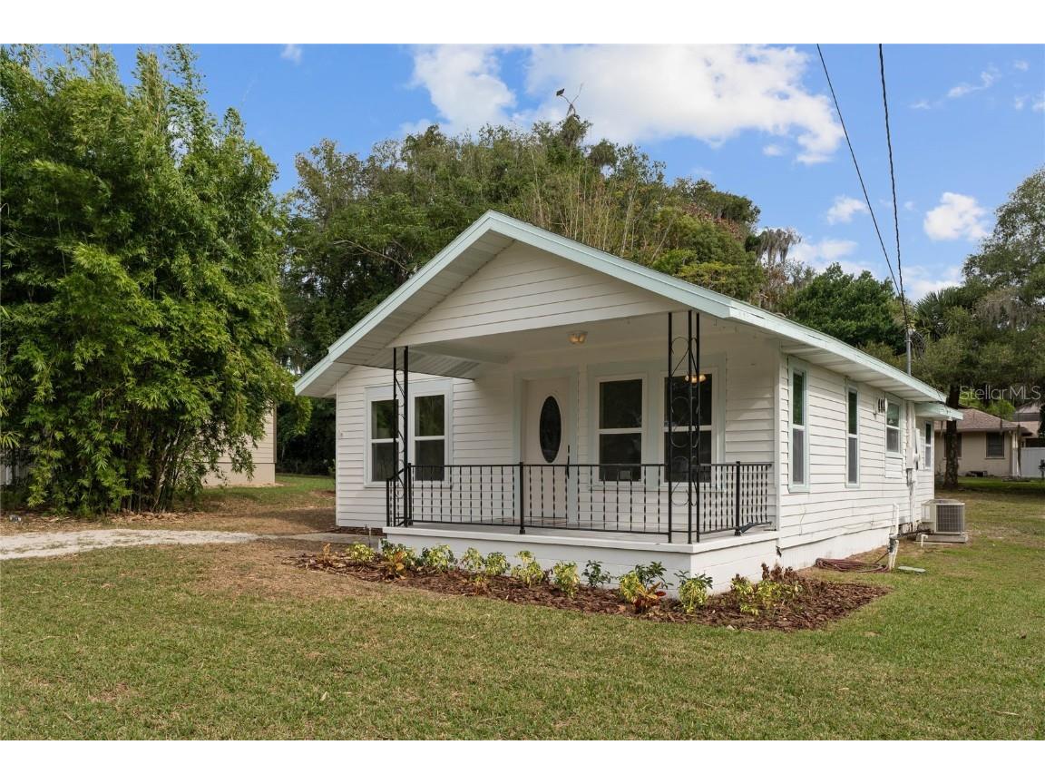 17 W Morningview Drive Eustis FL 32726 O6161663 image1