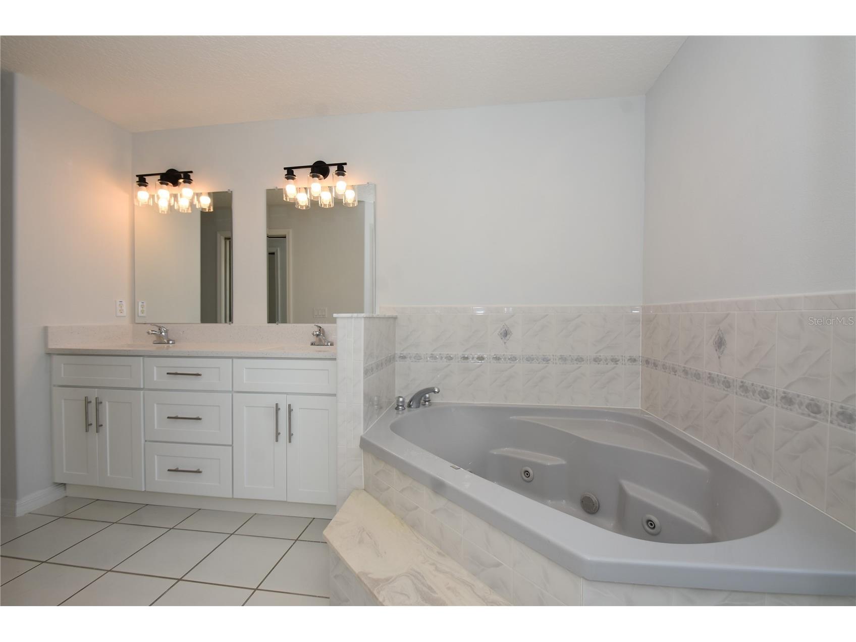 17 White Hall Drive Palm Coast FL 32164 FC318401 image24