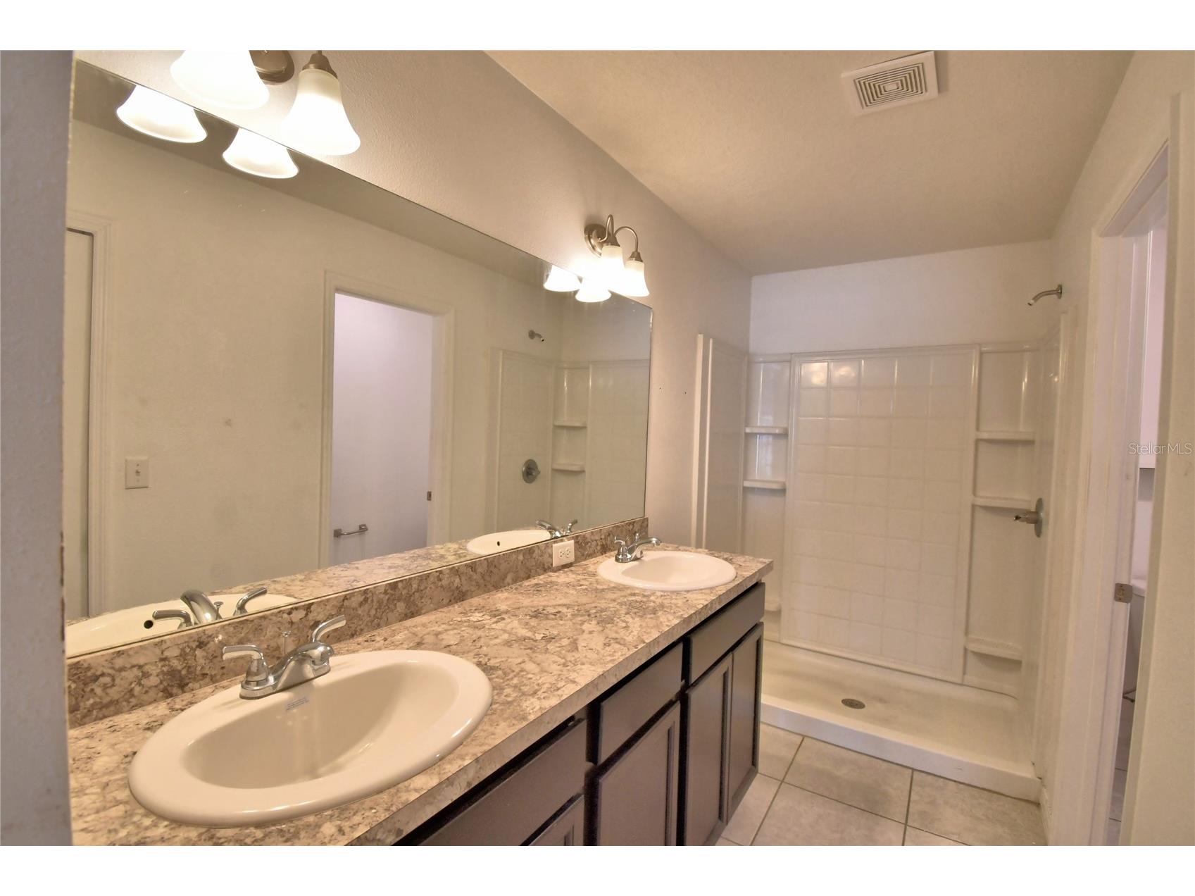 17 Zinnia Lane E Kissimmee FL 34759 P4938594 image20