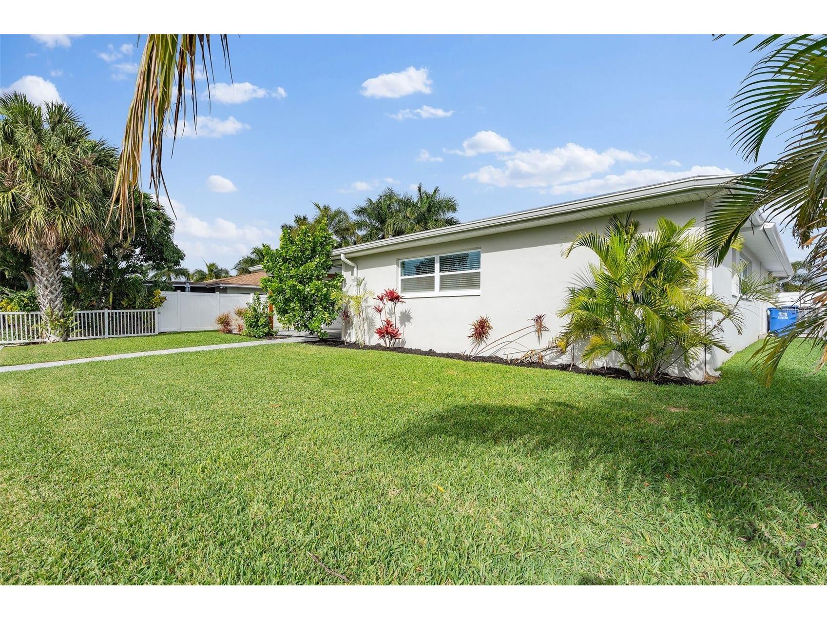 170 98th Avenue N Saint Petersburg FL 33702 - RIVIERA BAY TB8485839 image39