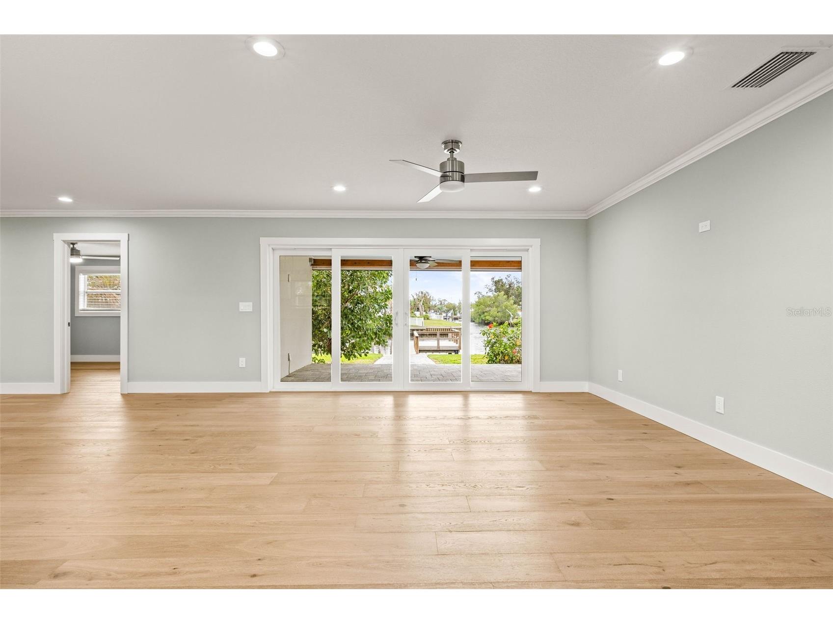 170 98th Avenue N Saint Petersburg FL 33702 - RIVIERA BAY TB8485839 image7