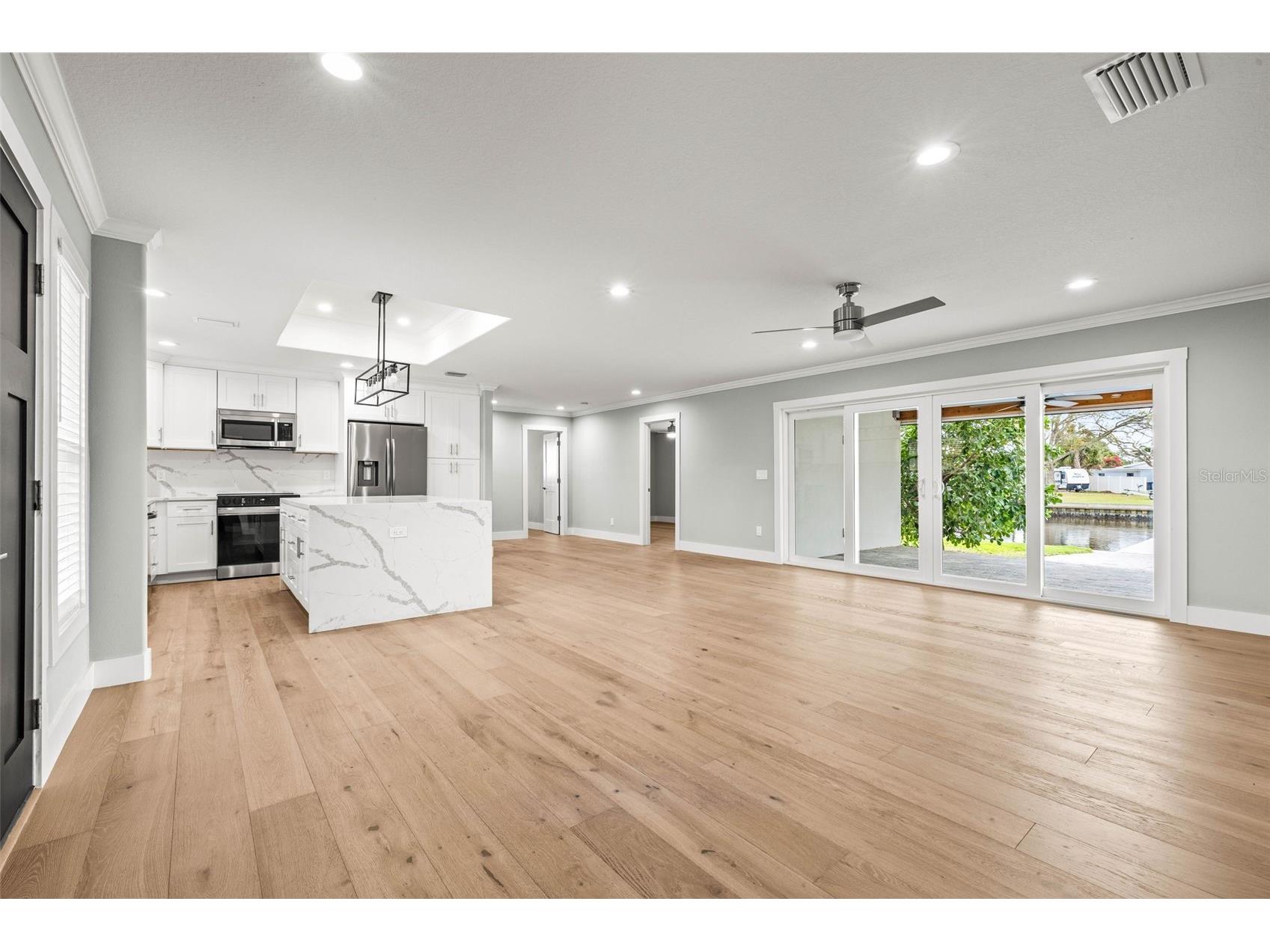 170 98th Avenue N Saint Petersburg FL 33702 - RIVIERA BAY TB8485839 image8