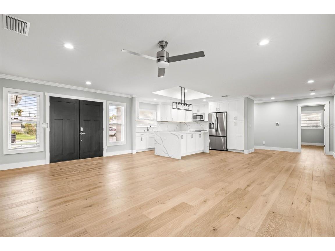 170 98th Avenue N Saint Petersburg FL 33702 - RIVIERA BAY U8226681 image10