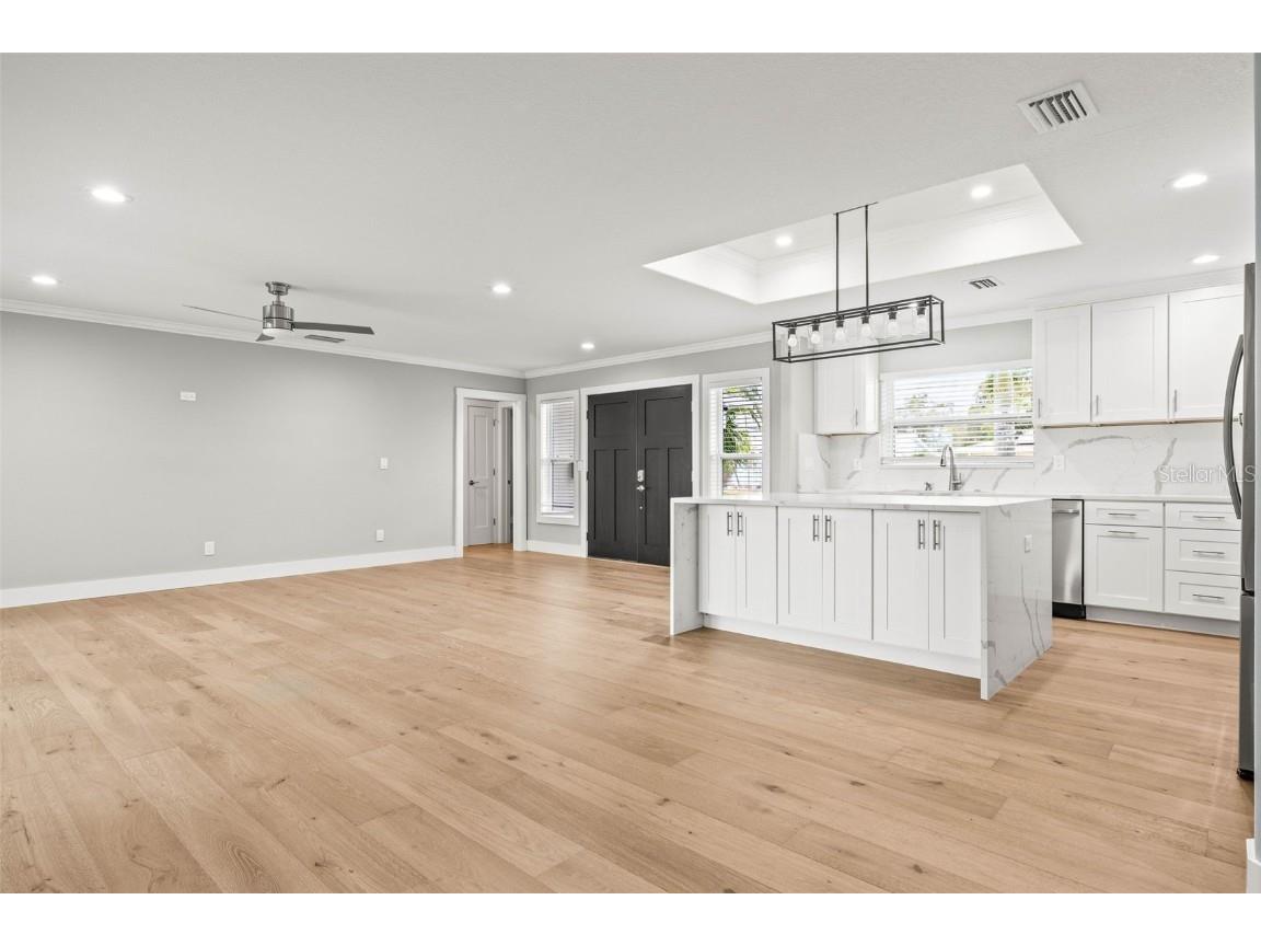 170 98th Avenue N Saint Petersburg FL 33702 - RIVIERA BAY U8226681 image11