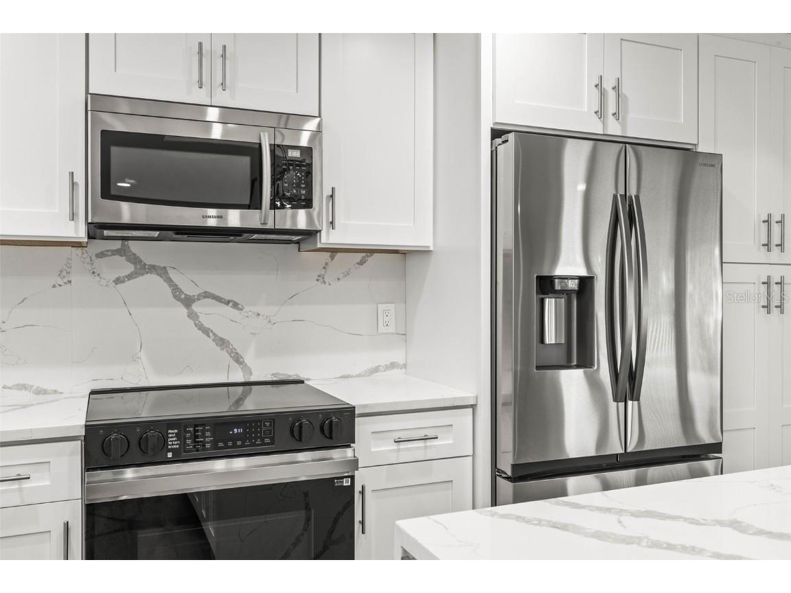 170 98th Avenue N Saint Petersburg FL 33702 - RIVIERA BAY U8226681 image14