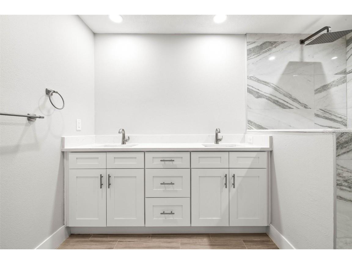 170 98th Avenue N Saint Petersburg FL 33702 - RIVIERA BAY U8226681 image28