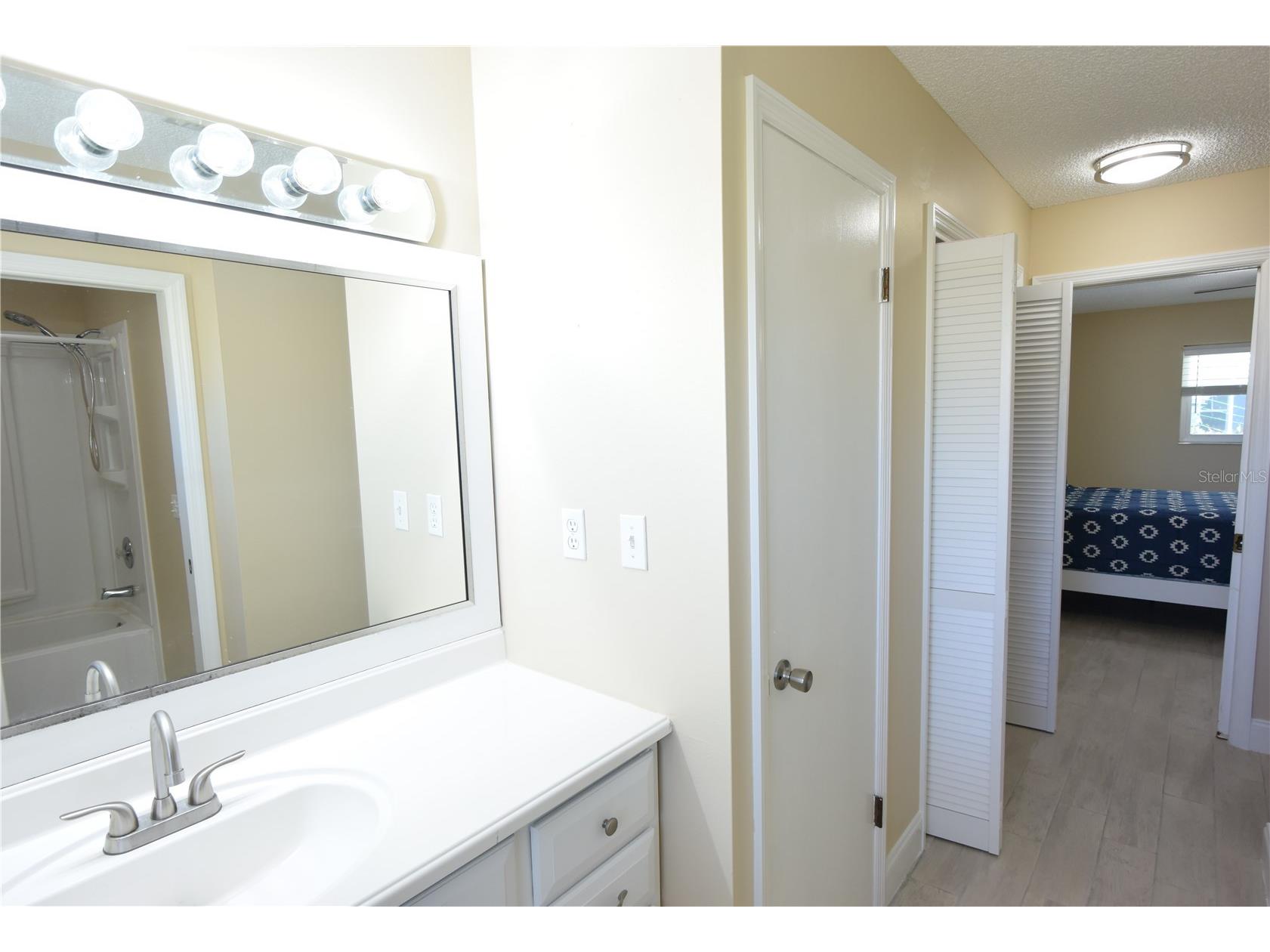 170 Argus Road Venice FL 34293 A4677789 image18