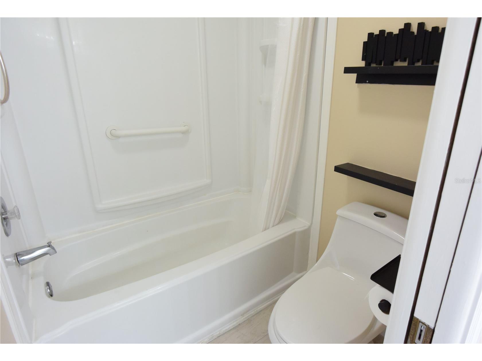 170 Argus Road Venice FL 34293 A4677789 image20