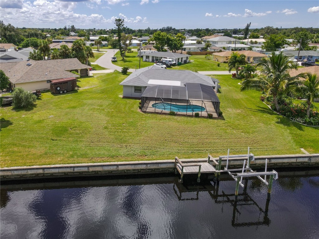170 Cambridge Drive NW Port Charlotte FL 33952 - SUNRISE WATERWAY TB8308245 image1