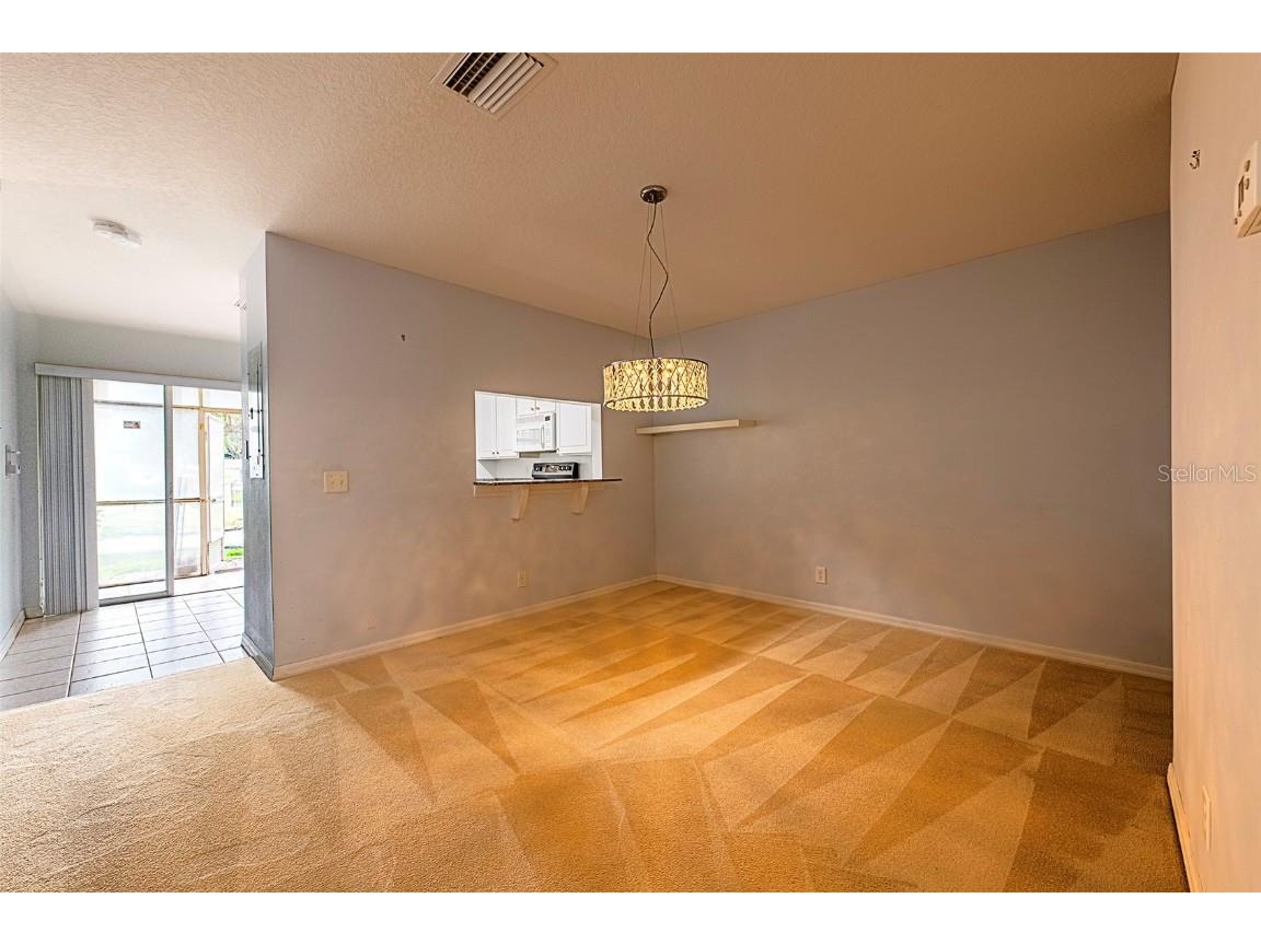 170 Coquina Bay Drive Saint Petersburg FL 33705 TB8448028 image3