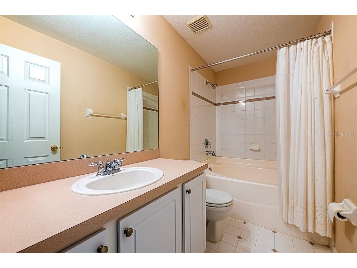 170 Coquina Bay Drive Saint Petersburg FL 33705 TB8448028 image6