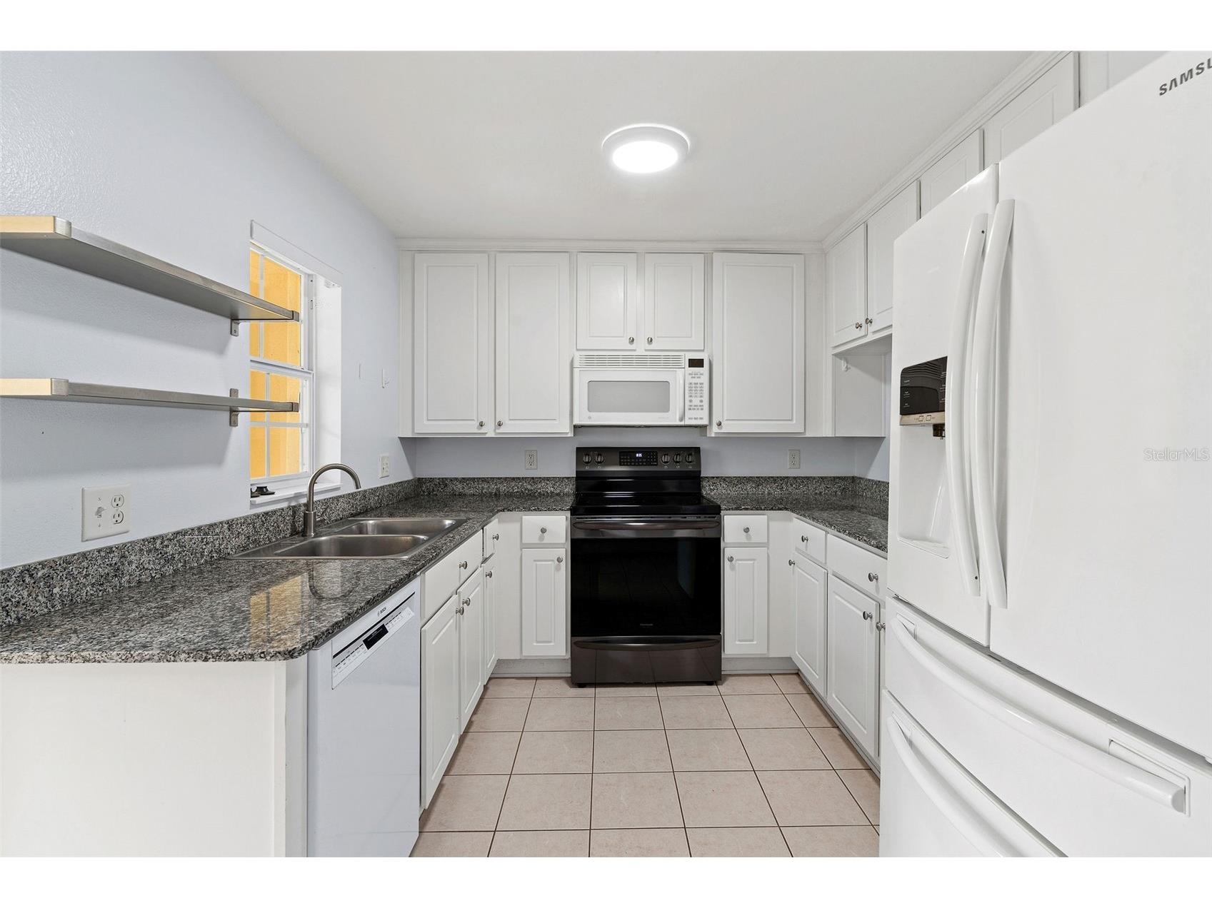 170 Coquina Bay Drive Saint Petersburg FL 33705 TB8517546 image10