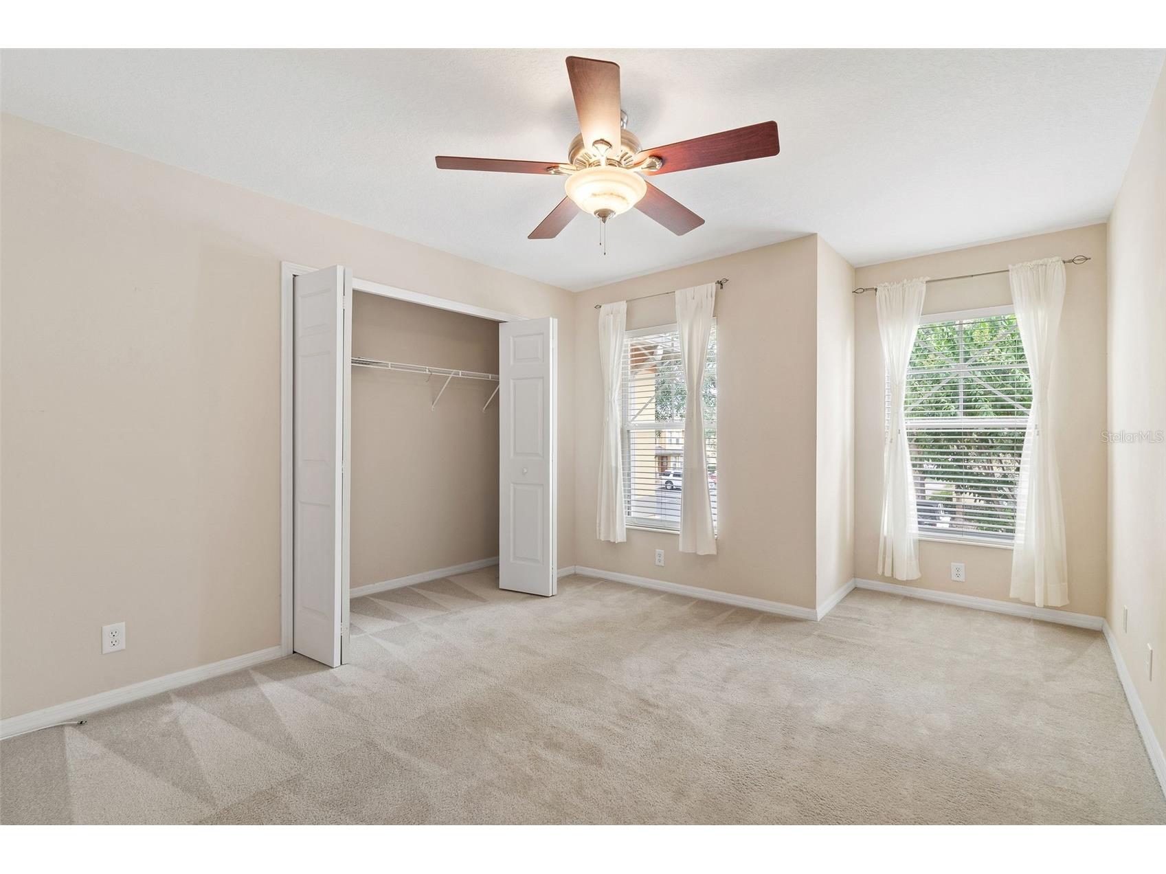170 Coquina Bay Drive Saint Petersburg FL 33705 TB8517546 image17