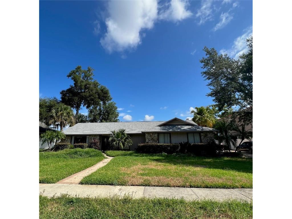 170 N Spring Lake Drive Altamonte Springs FL 32714 - SPRING LAKE LAKE DESTINY J967887 image1