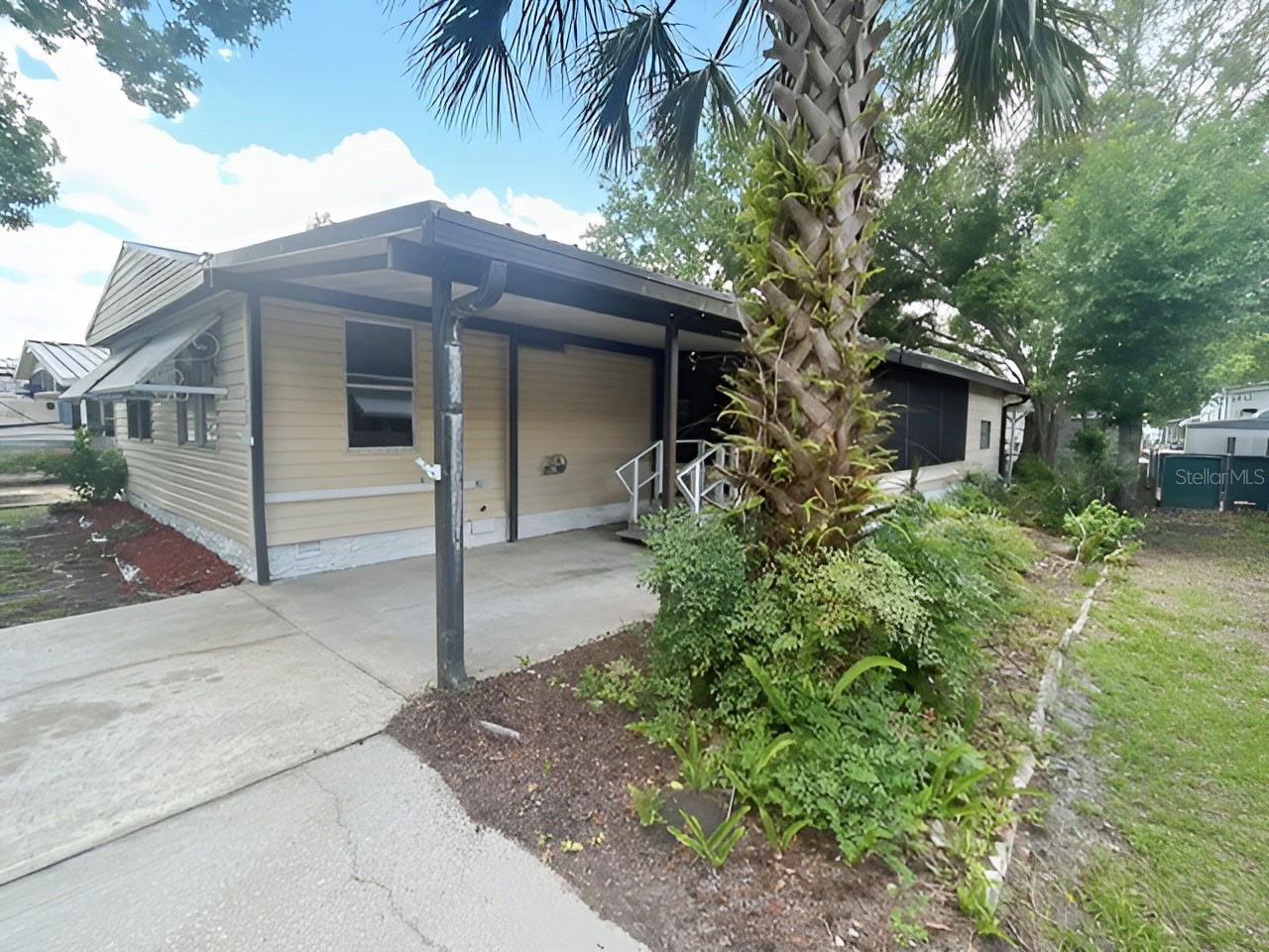 170 Palm Drive Debary FL 32713 - ST JOHNS RIVER V4949574 image2