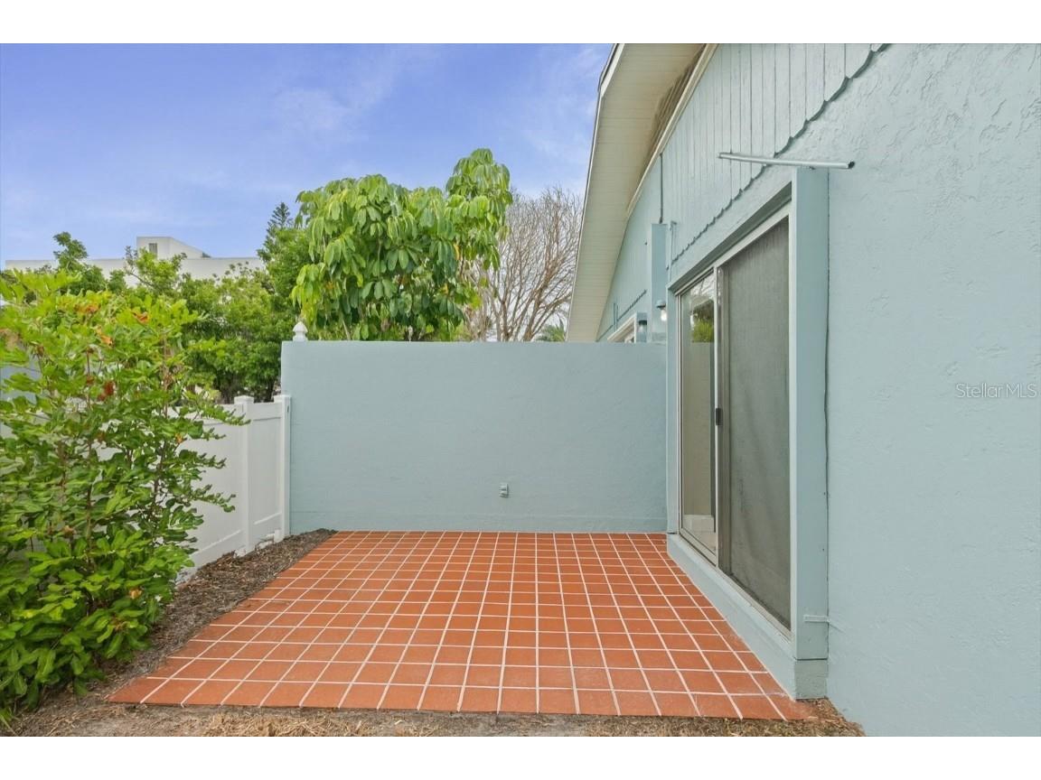 170 Roosevelt Drive #1 Sarasota FL 34236 A4662418 image11