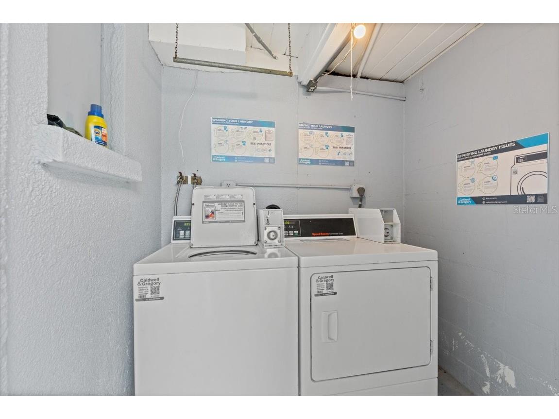 170 Roosevelt Drive #1 Sarasota FL 34236 A4662418 image13