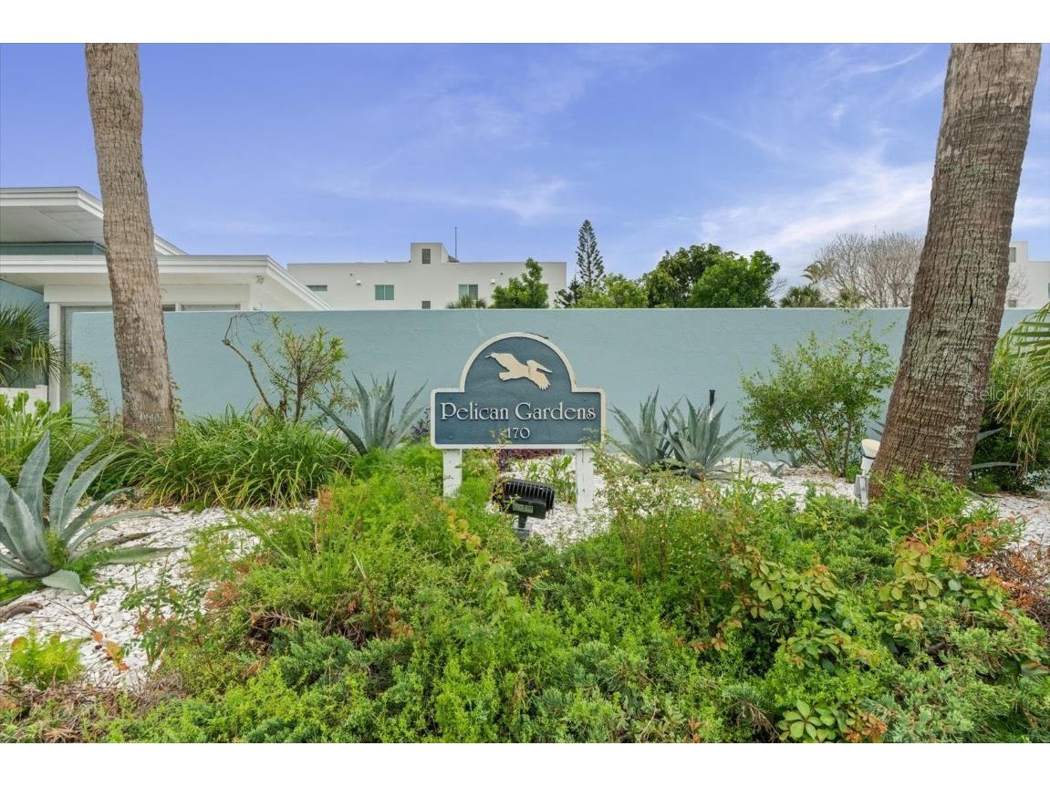 170 Roosevelt Drive #1 Sarasota FL 34236 A4662418 image17