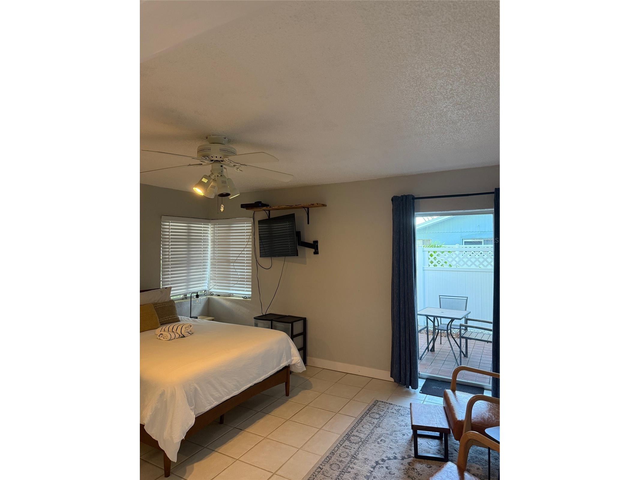170 Roosevelt Drive #10 Sarasota FL 34236 A4670924 image15