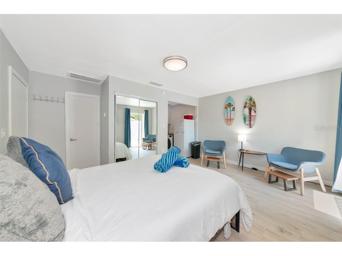 170 Roosevelt Drive #2 Sarasota FL 34236 A4652470 image12