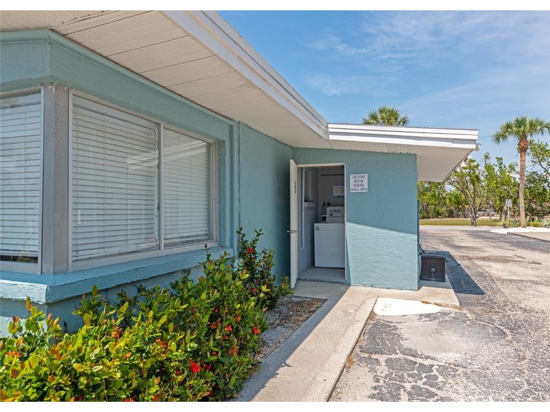 170 Roosevelt Drive #2 Sarasota FL 34236 A4652470 image21