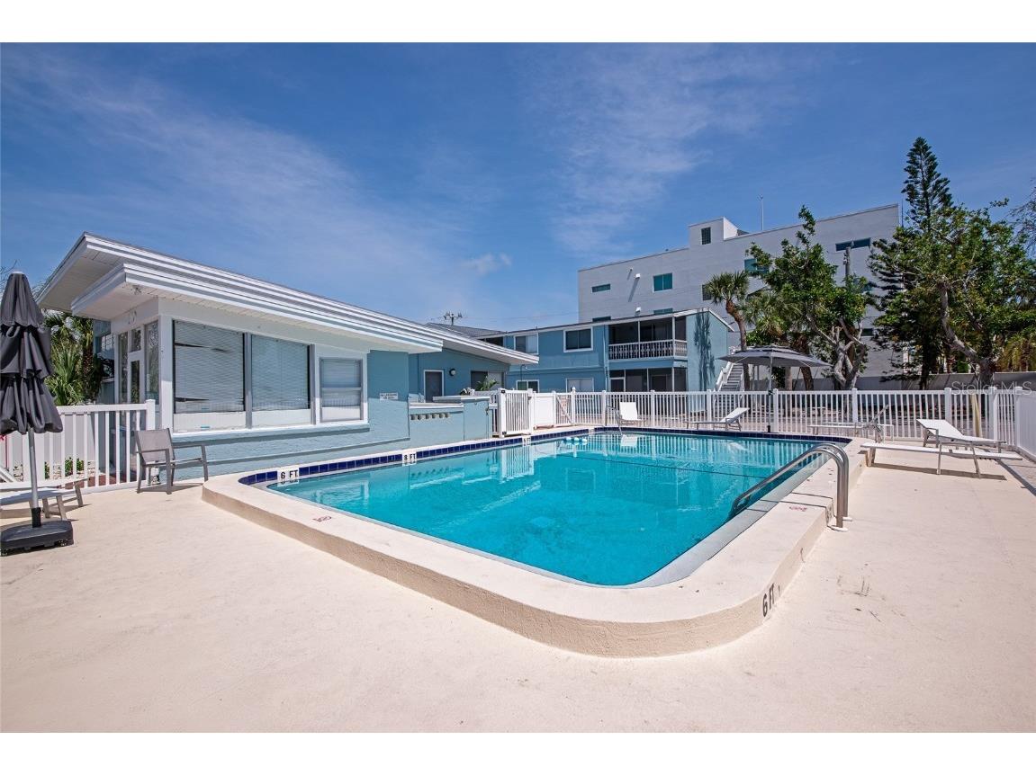 170 Roosevelt Drive #2 Sarasota FL 34236 A4652470 image23