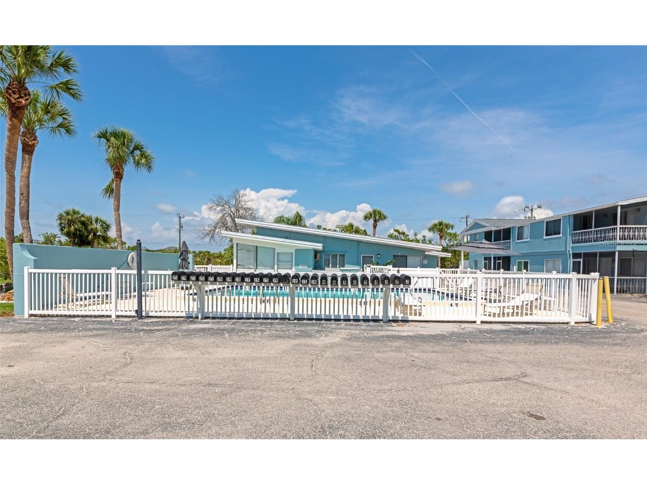 170 Roosevelt Drive #2 Sarasota FL 34236 A4652470 image26