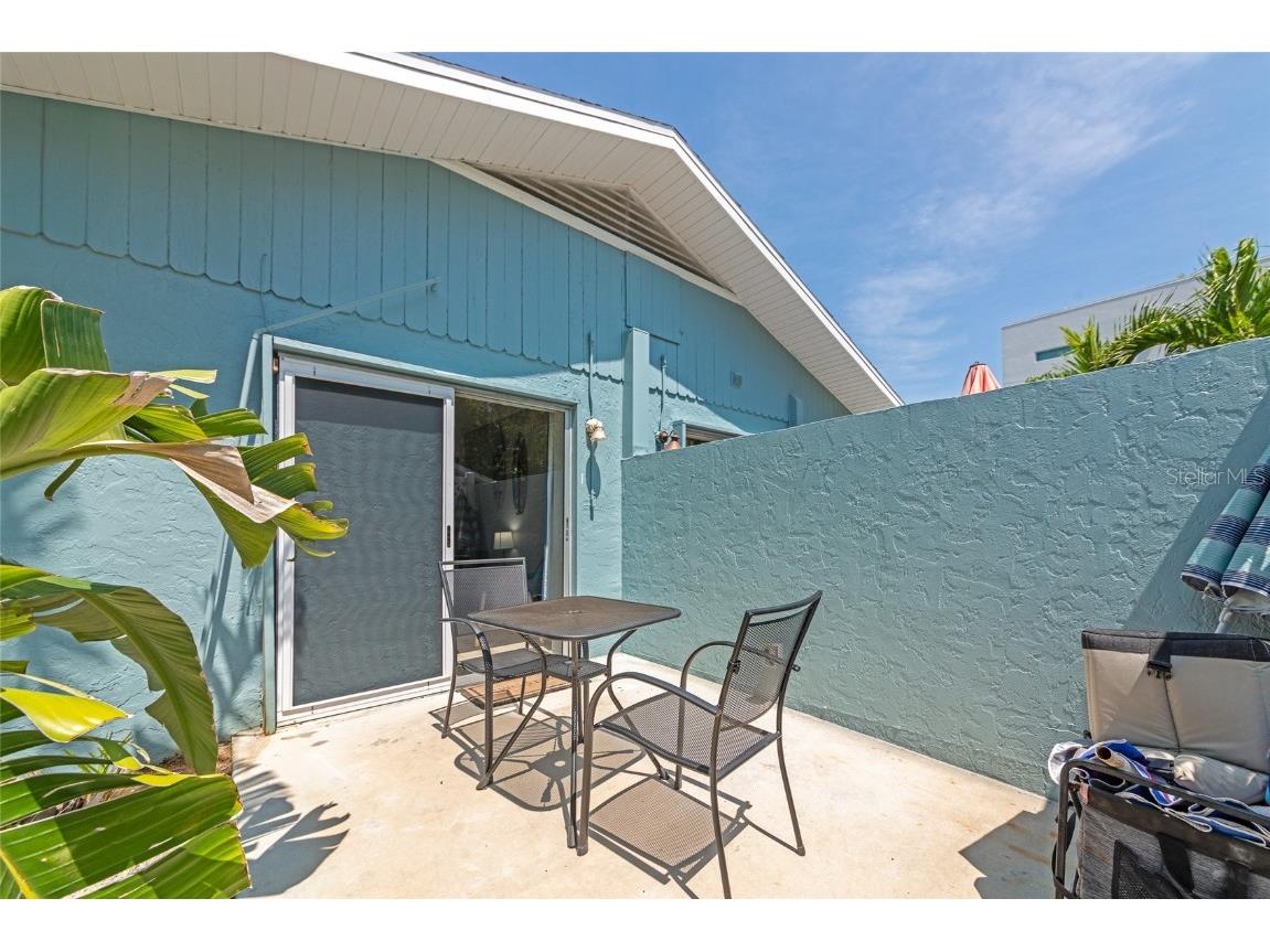 170 Roosevelt Drive #2 Sarasota FL 34236 A4652470 image5