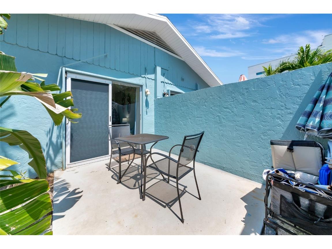 170 Roosevelt Drive #2 Sarasota FL 34236 A4652470 image6