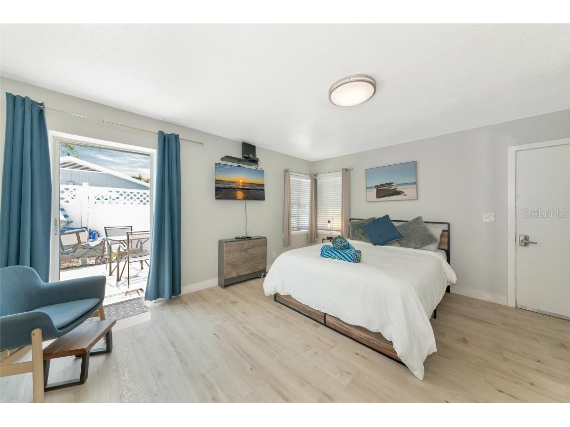 170 Roosevelt Drive #2 Sarasota FL 34236 A4652470 image9