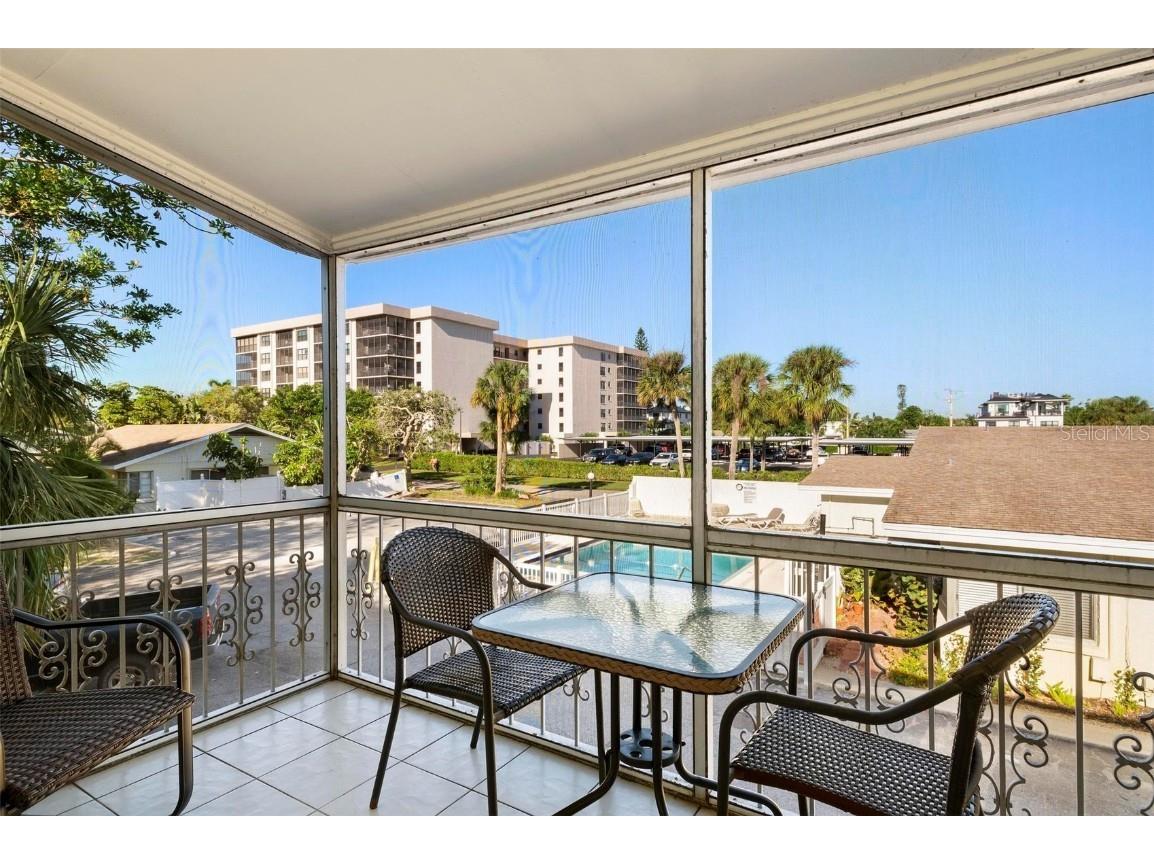 170 Roosevelt Drive #21 Sarasota FL 34236 A4598724 image1