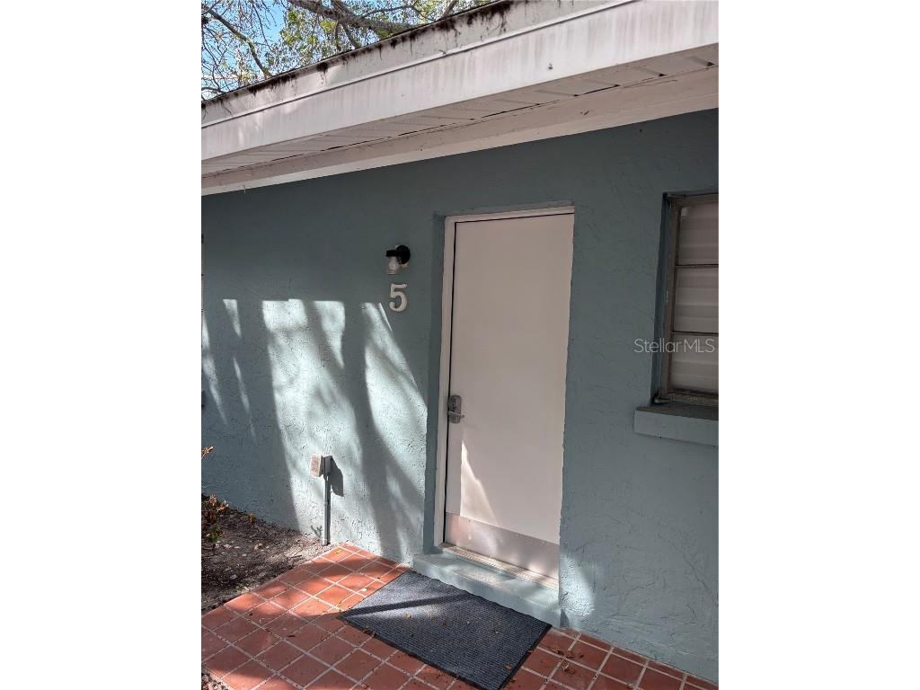 170 Roosevelt Drive #5 Sarasota FL 34236 A4651143 image2