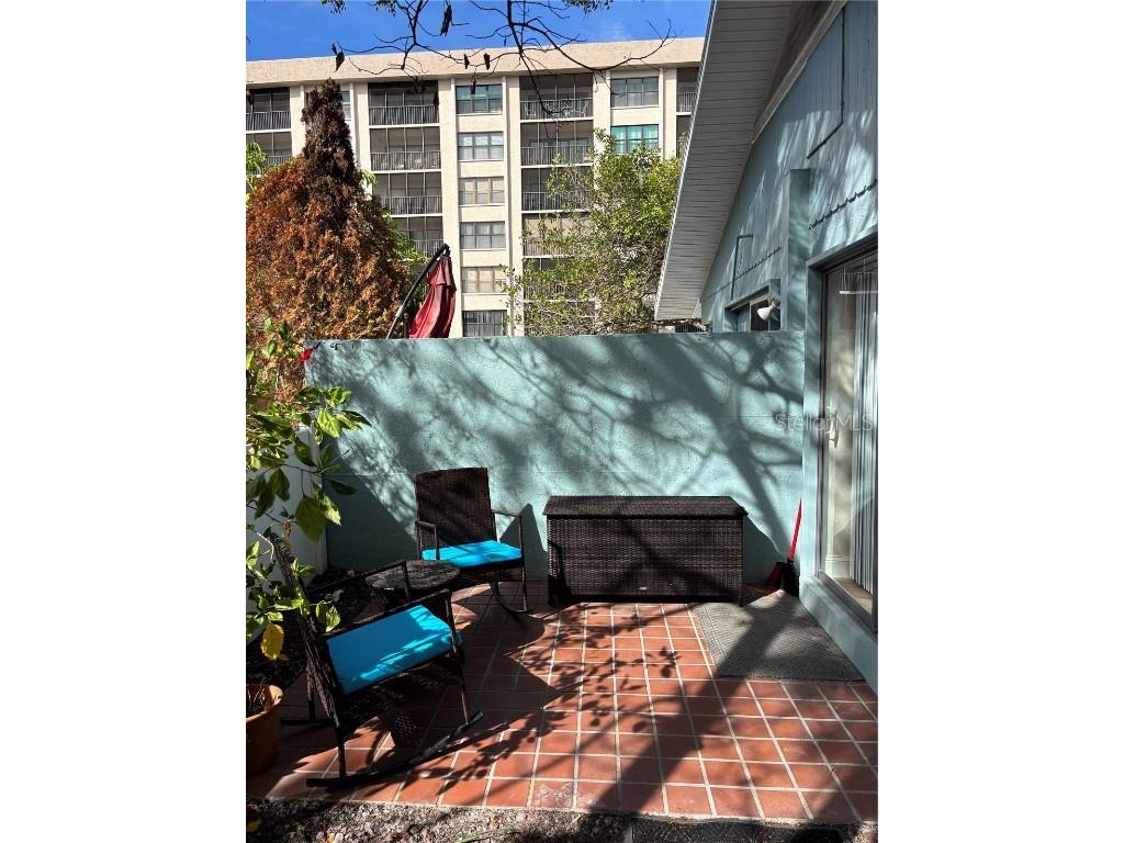 170 Roosevelt Drive #5 Sarasota FL 34236 A4651143 image3