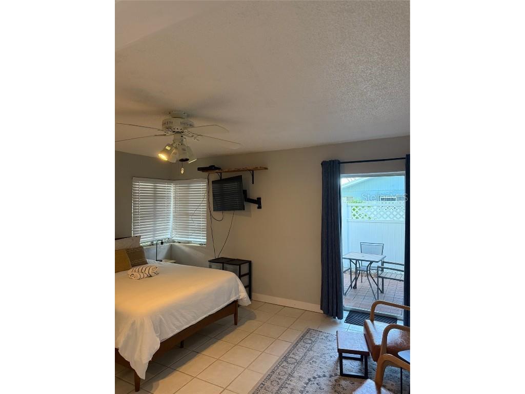 170 Roosevelt Drive #6 Sarasota FL 34236 A4670924 image17