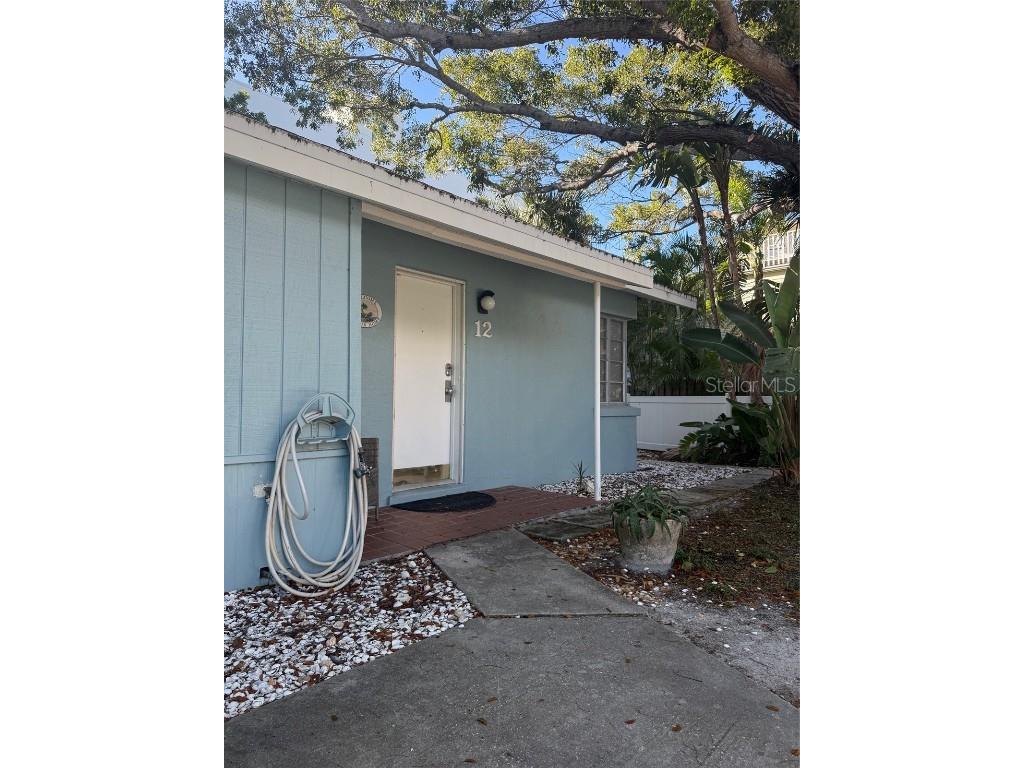 170 Roosevelt Drive #6 Sarasota FL 34236 A4670924 image3