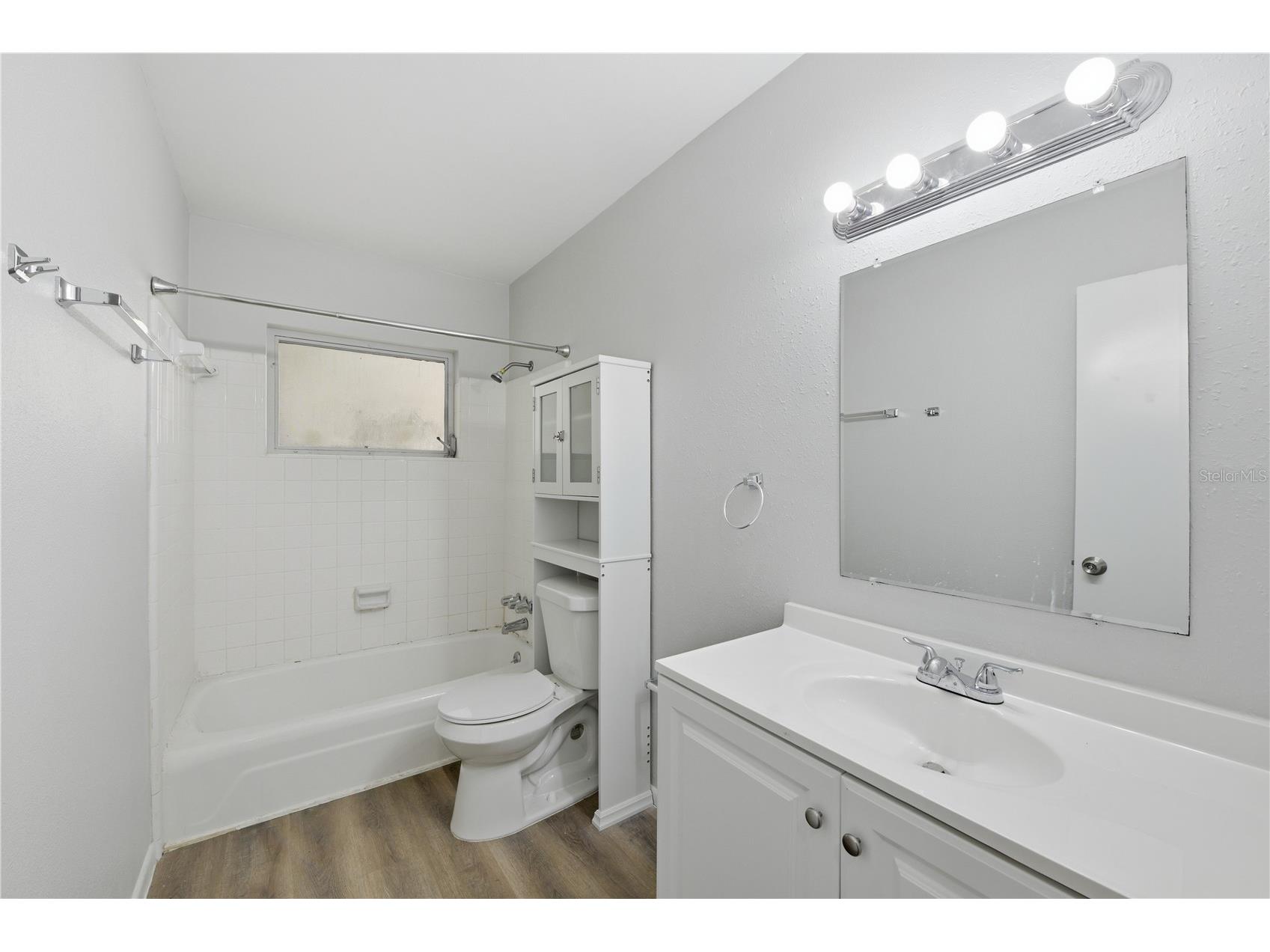 170 W Crystal Lake Avenue Lake Mary FL 32746 O6387076 image25