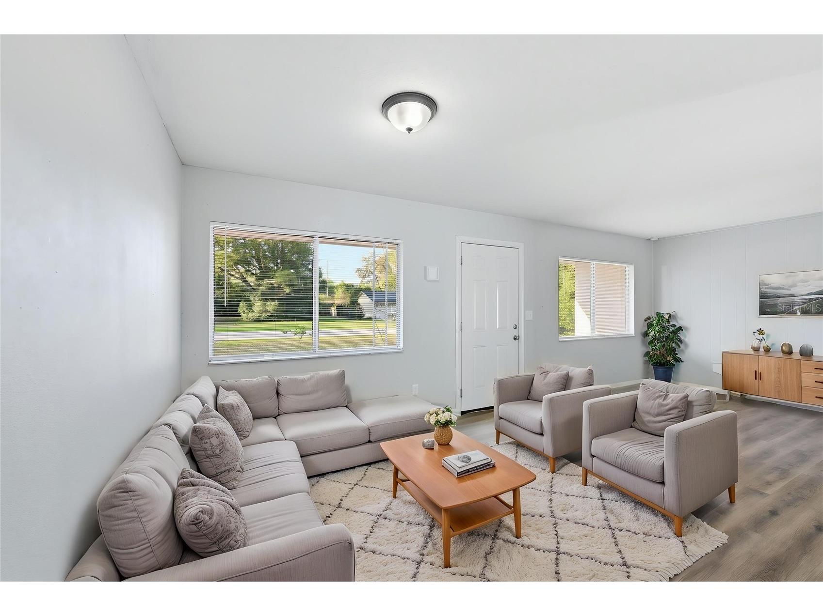 170 W Crystal Lake Avenue Lake Mary FL 32746 O6387076 image4