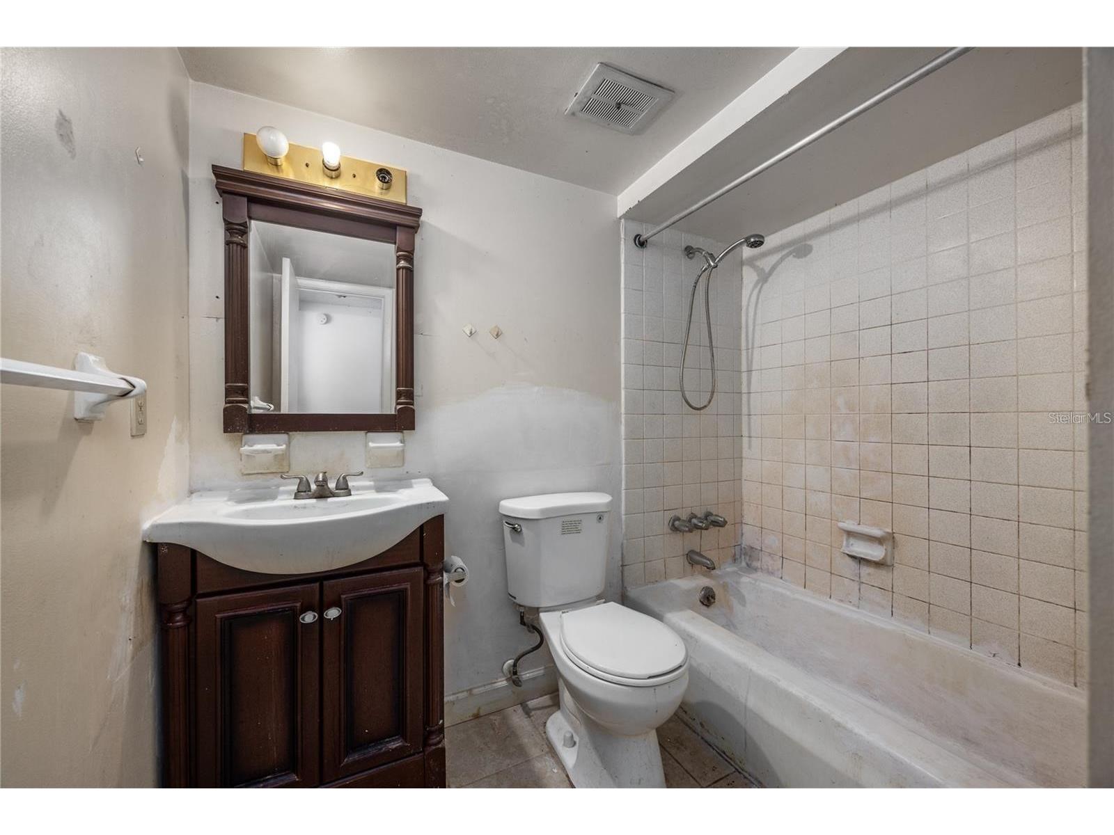 1700 16th Court #K22 Gainesville FL 32608 GC536371 image18