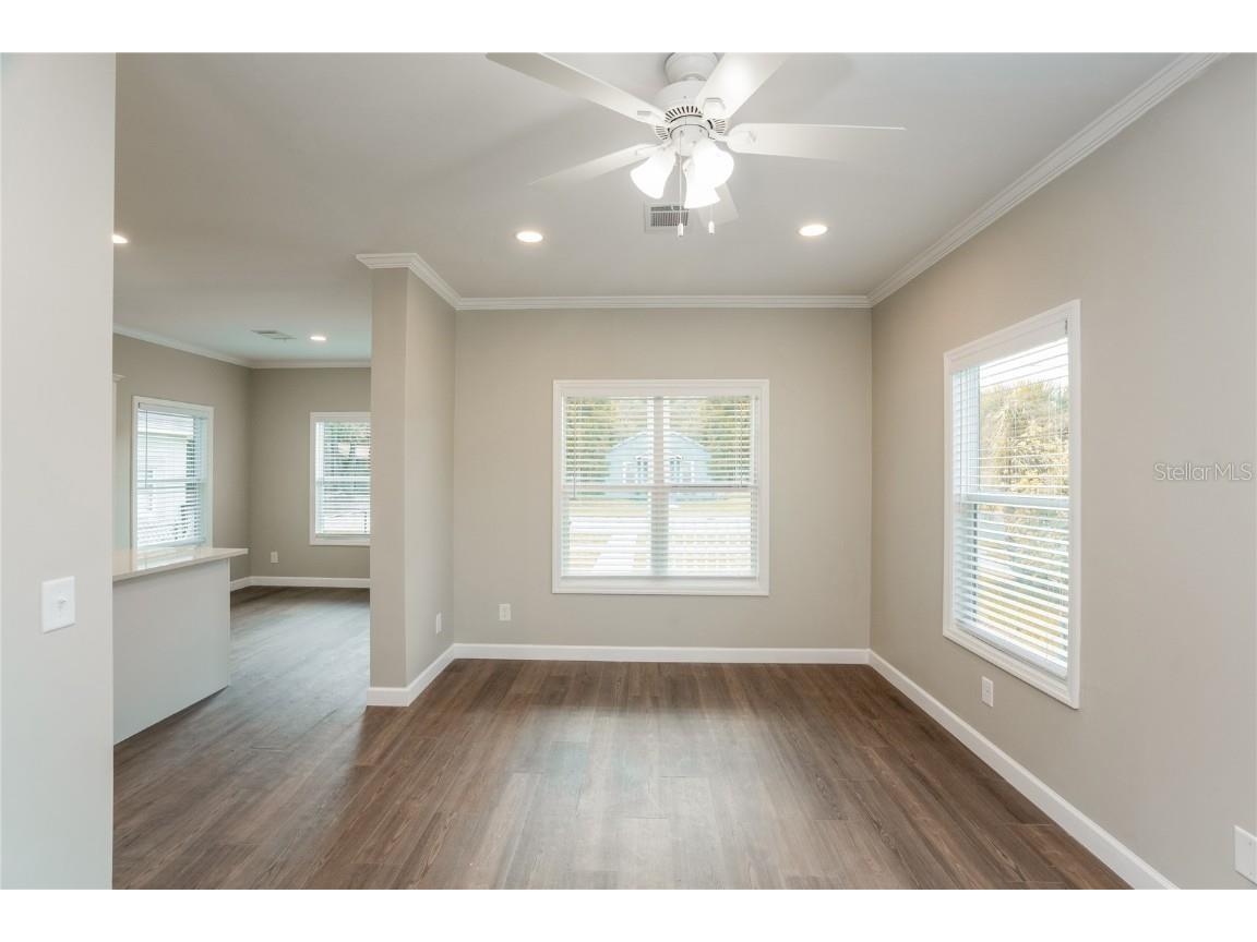 1700 45th Street S Saint Petersburg FL 33711 O6362947 image3