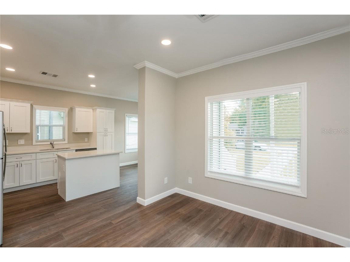 1700 45th Street S Saint Petersburg FL 33711 O6362947 image4