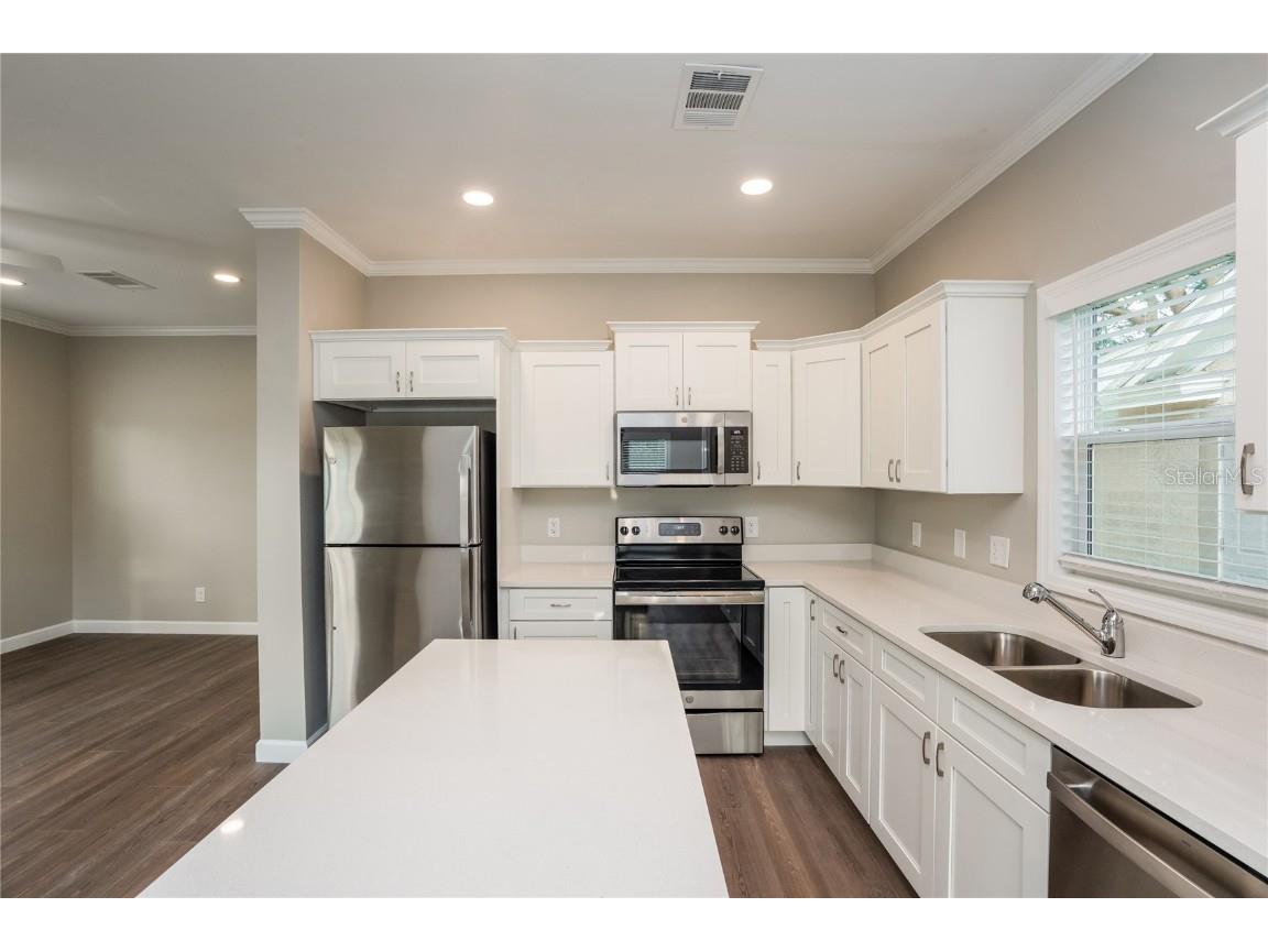 1700 45th Street S Saint Petersburg FL 33711 O6362947 image8