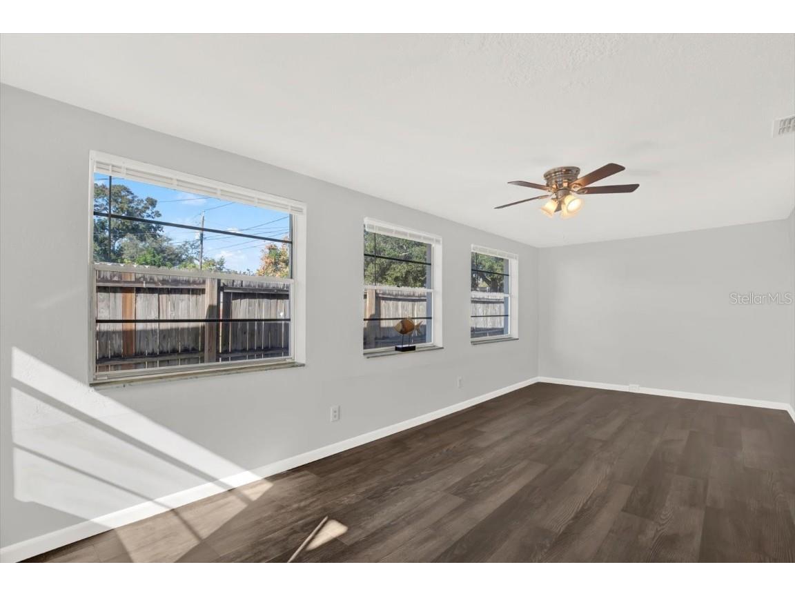 1700 63rd St N Saint Petersburg FL 33710 TB8450892 image5