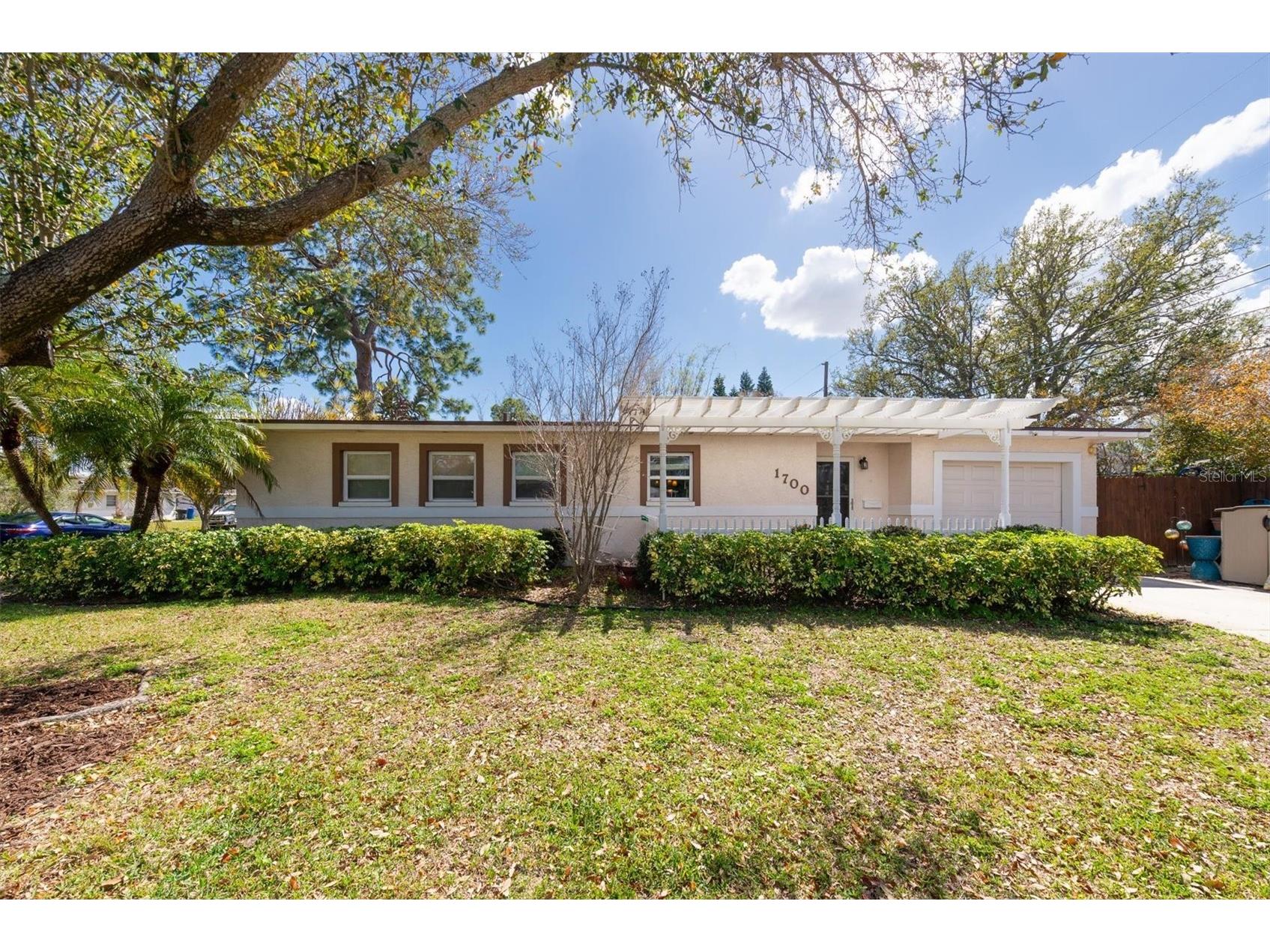 1700 74th Avenue N Saint Petersburg FL 33702 TB8483495 image1