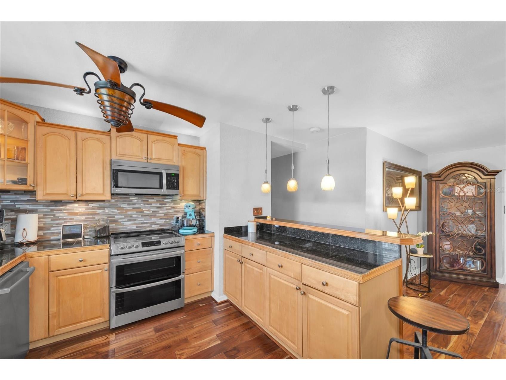 1700 74th Avenue N Saint Petersburg FL 33702 TB8483495 image11