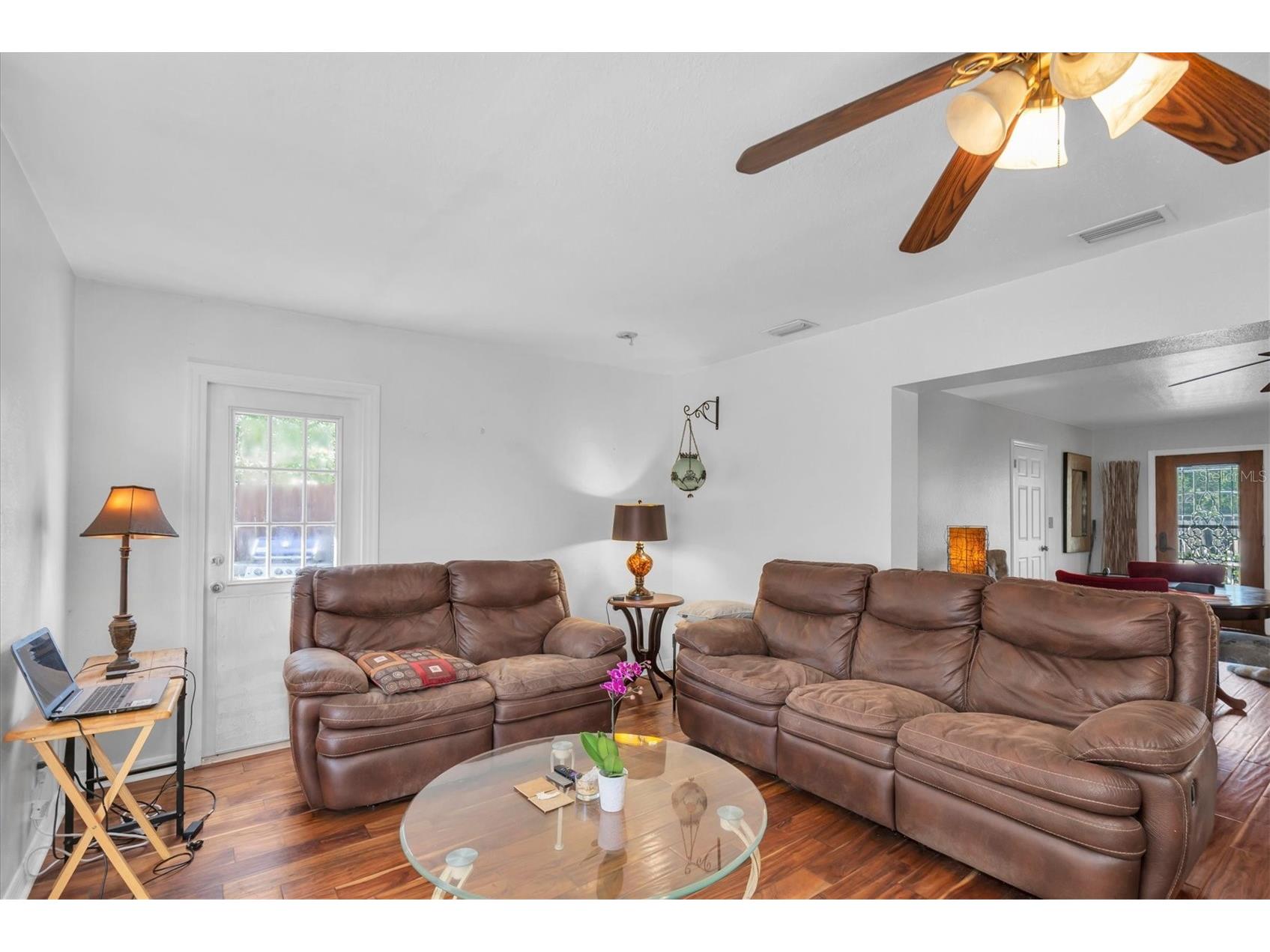 1700 74th Avenue N Saint Petersburg FL 33702 TB8483495 image4