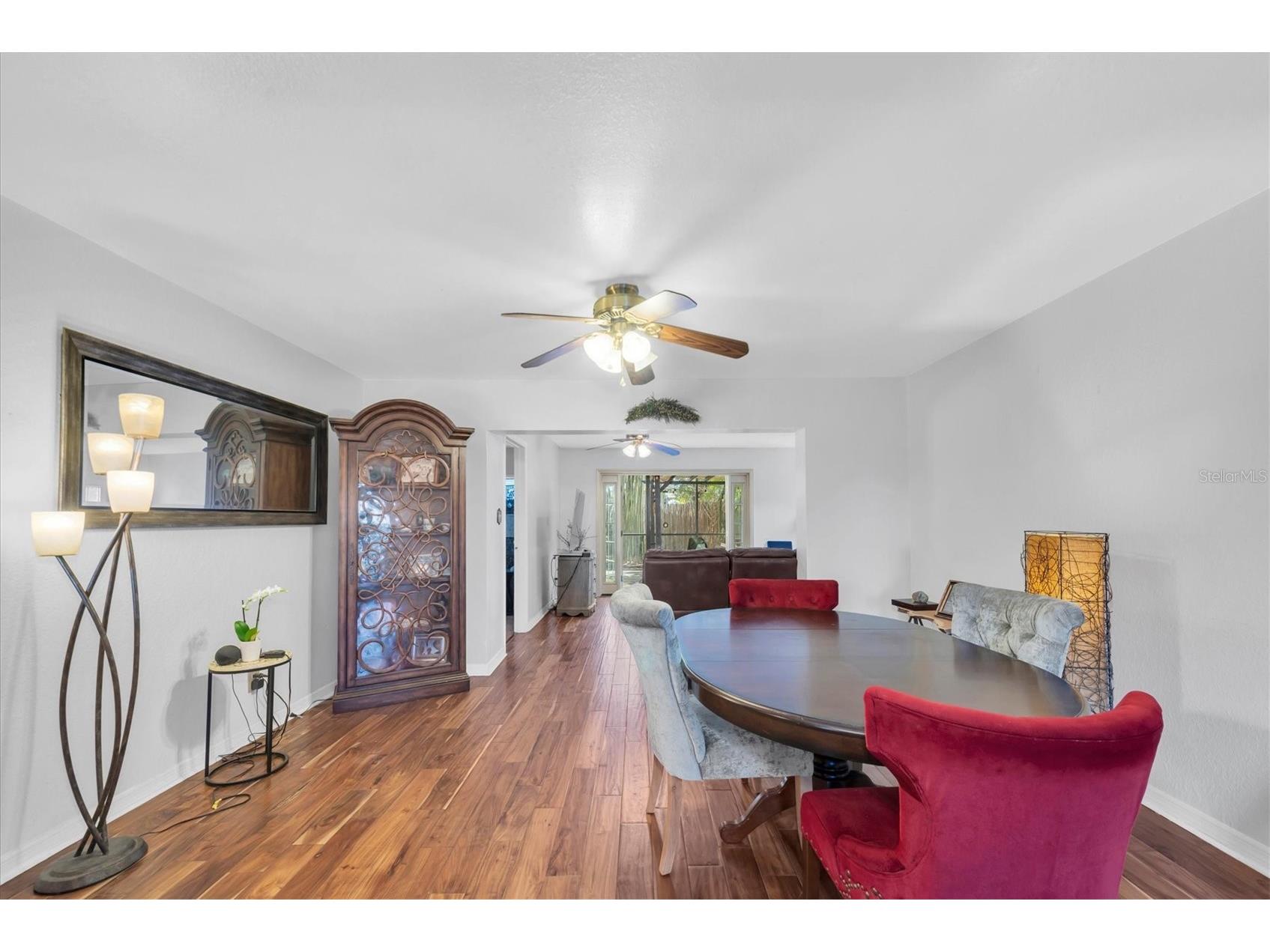 1700 74th Avenue N Saint Petersburg FL 33702 TB8483495 image6