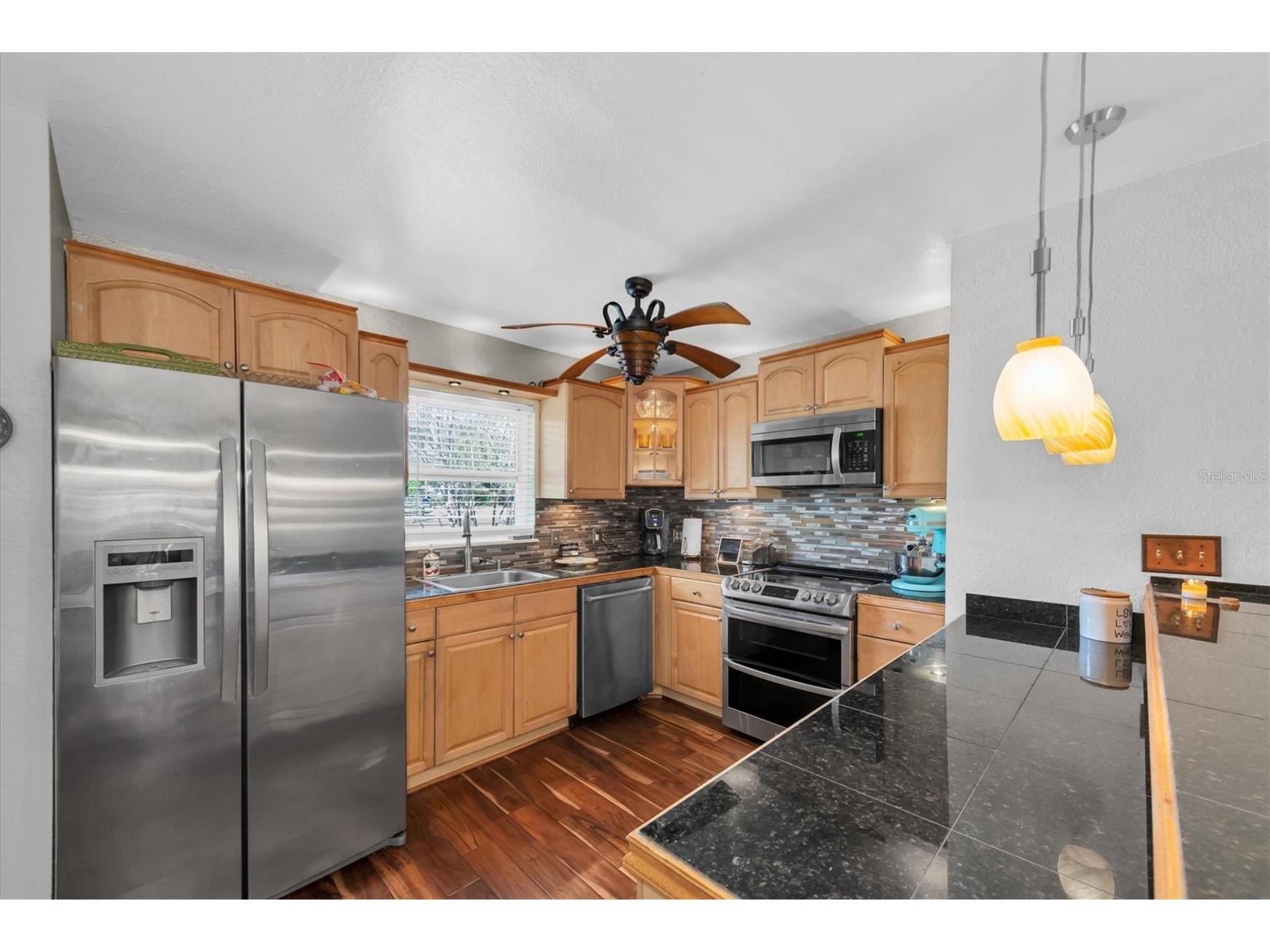 1700 74th Avenue N Saint Petersburg FL 33702 TB8483495 image9
