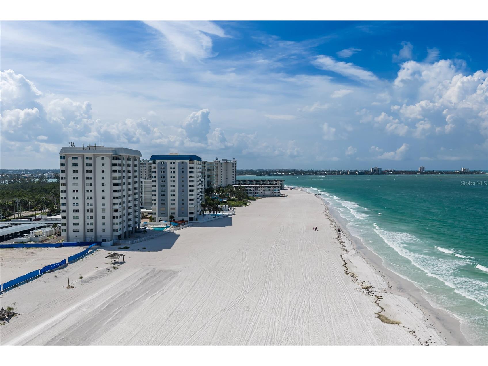 1700 Benjamin Franklin Drive #10F Sarasota FL 34236 - GULF OF MEXICO SARASOTA BAY A4697846 image2