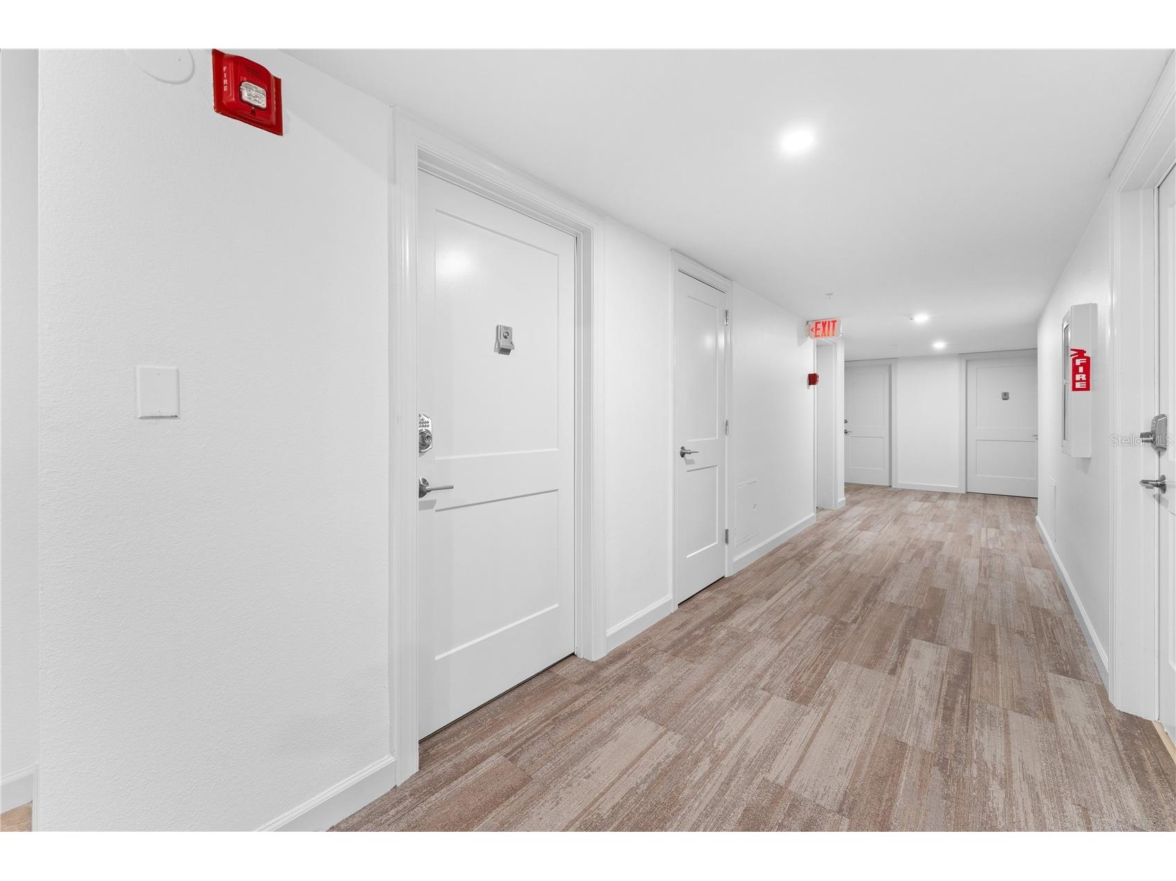 1700 Benjamin Franklin Drive #10F Sarasota FL 34236 - GULF OF MEXICO SARASOTA BAY A4697846 image31