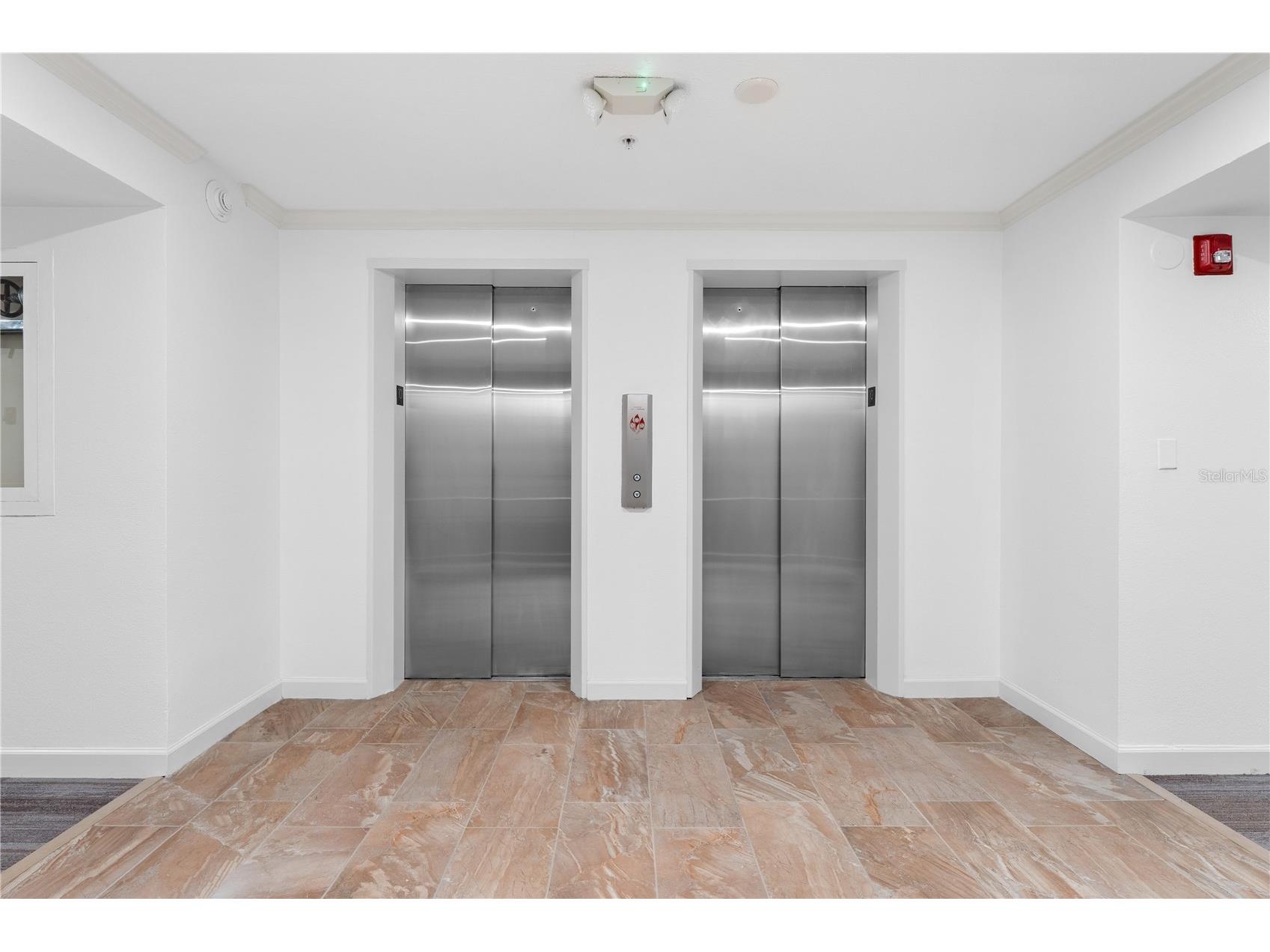 1700 Benjamin Franklin Drive #10F Sarasota FL 34236 - GULF OF MEXICO SARASOTA BAY A4697846 image32
